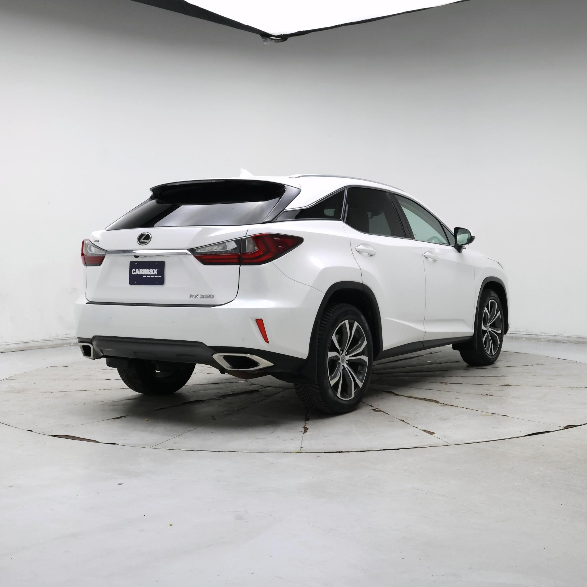 Thumbnail: 2017 Lexus RX - 8