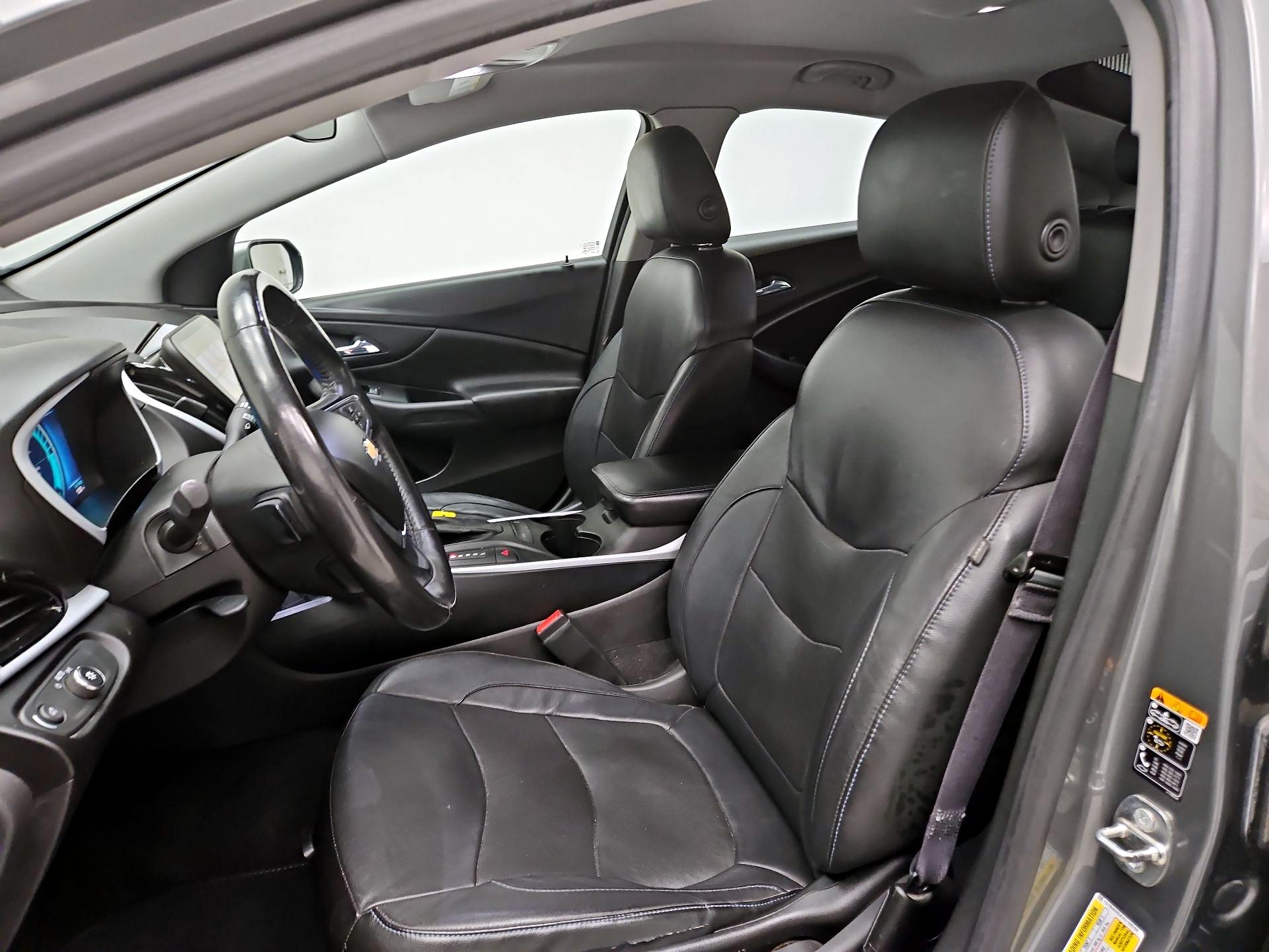 Thumbnail: 2017 Chevrolet Volt - 11