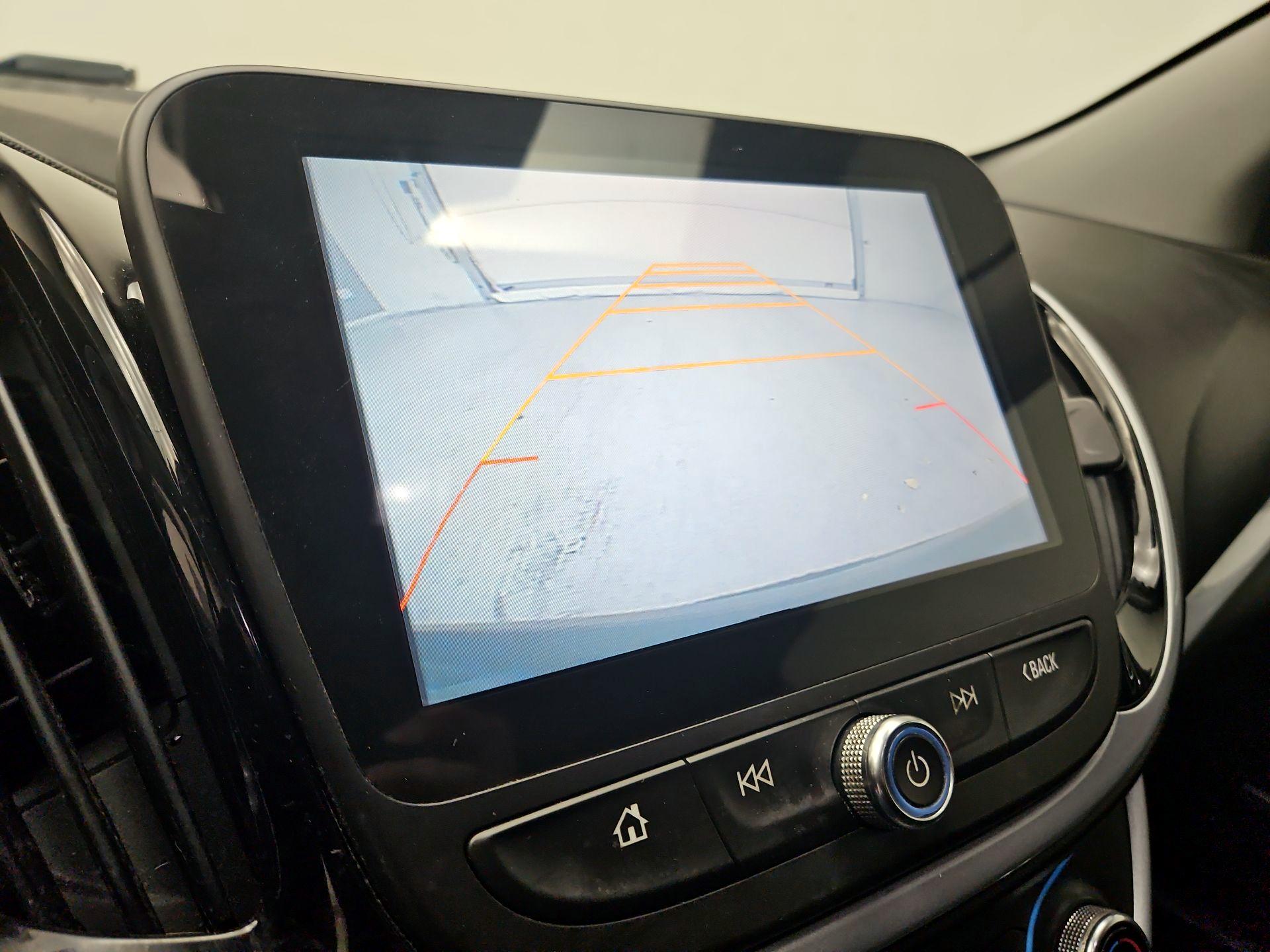 Thumbnail: 2017 Chevrolet Volt - 14