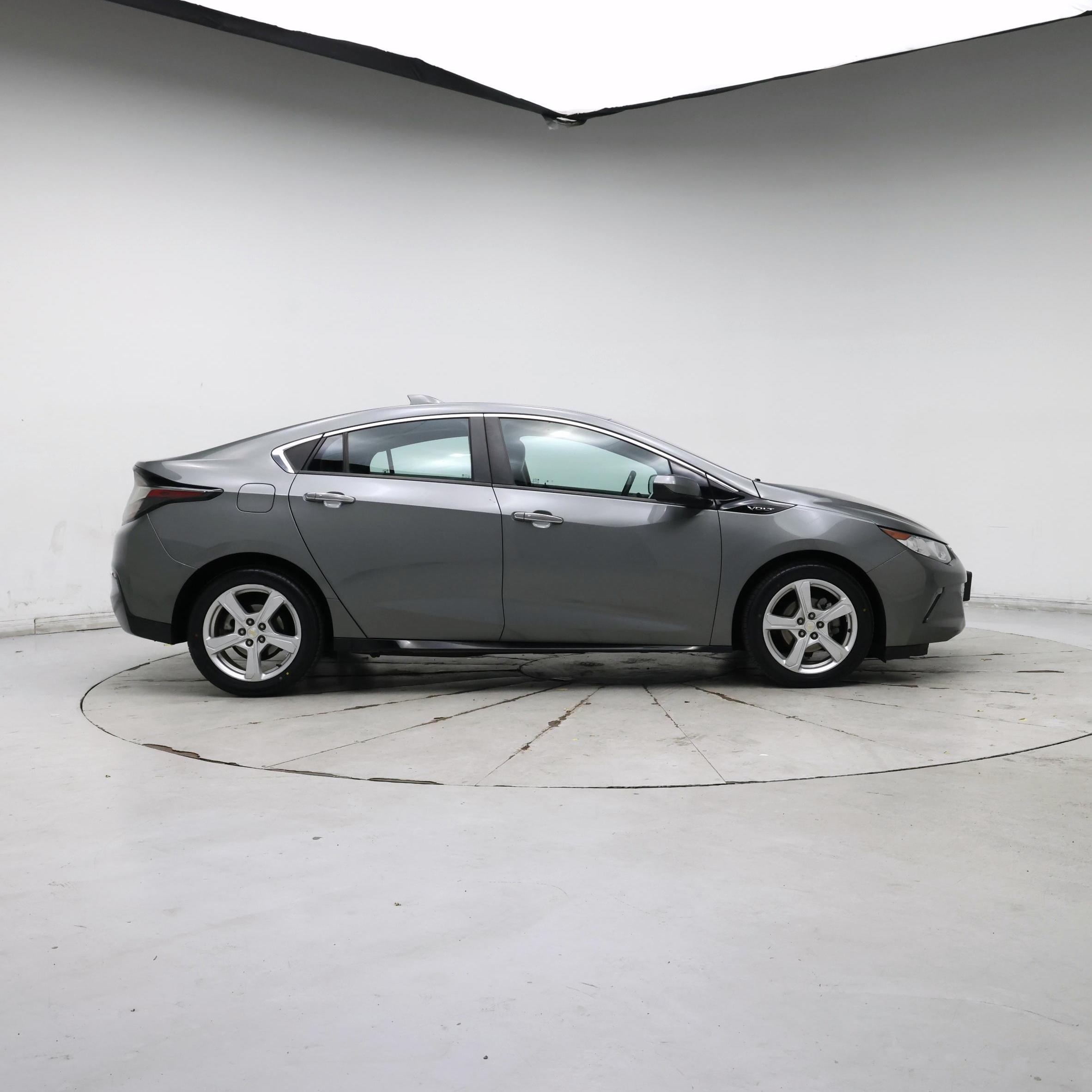 Thumbnail: 2017 Chevrolet Volt - 7