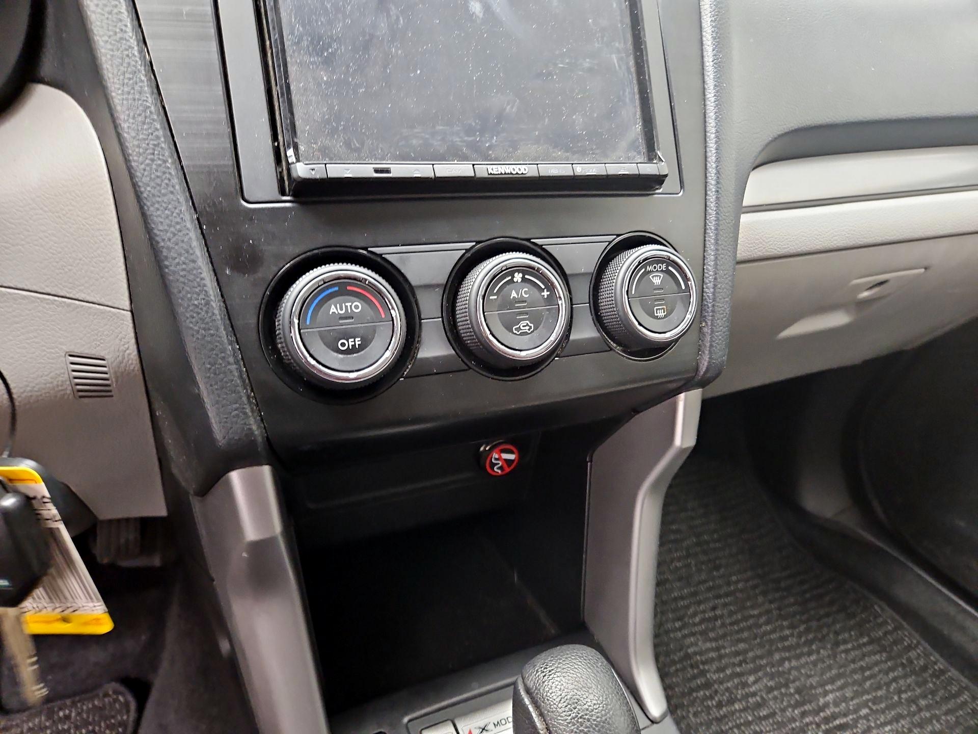 Thumbnail: 2015 Subaru Forester - 16