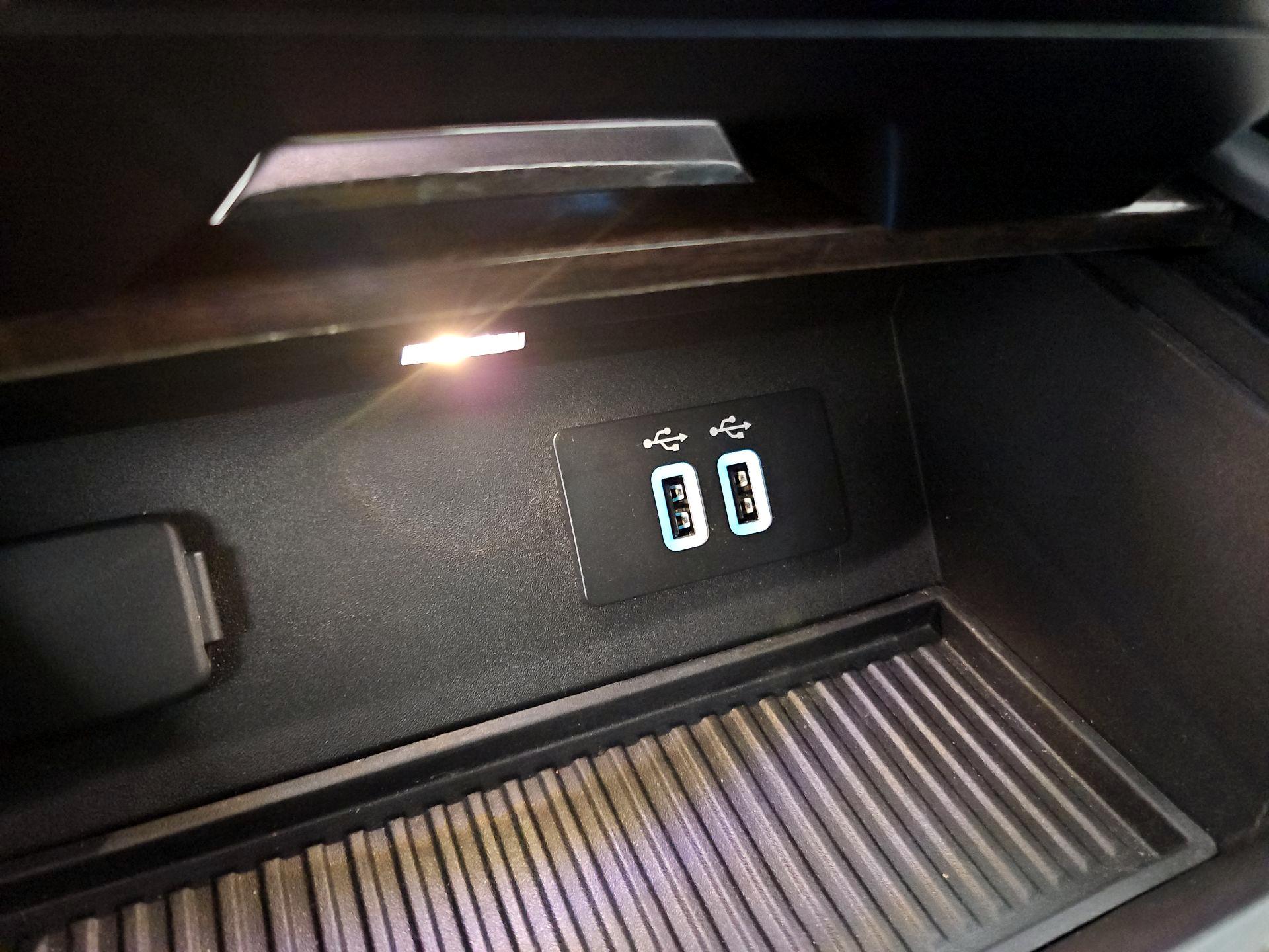 Thumbnail: 2016 Ford F-150 - 19