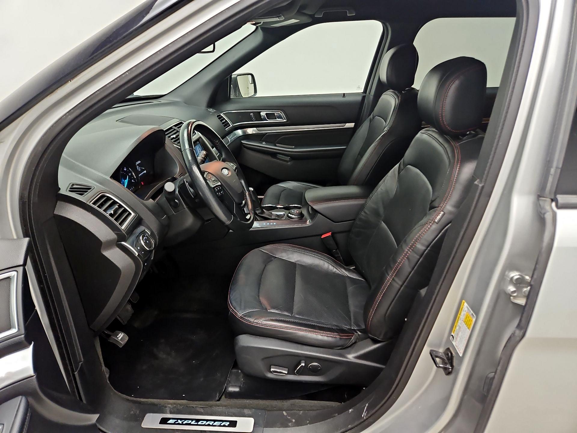 Thumbnail: 2017 Ford Explorer - 9