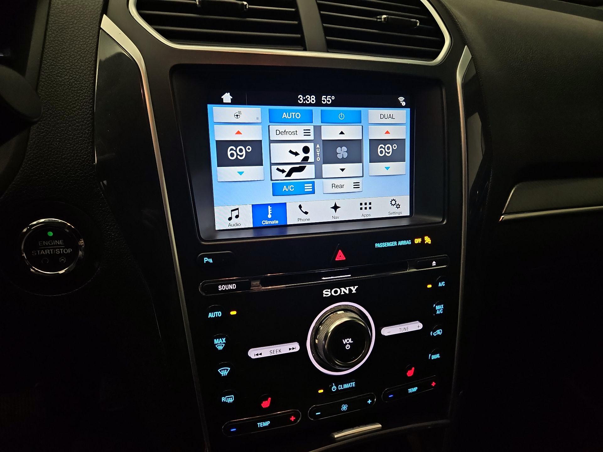 Thumbnail: 2017 Ford Explorer - 15