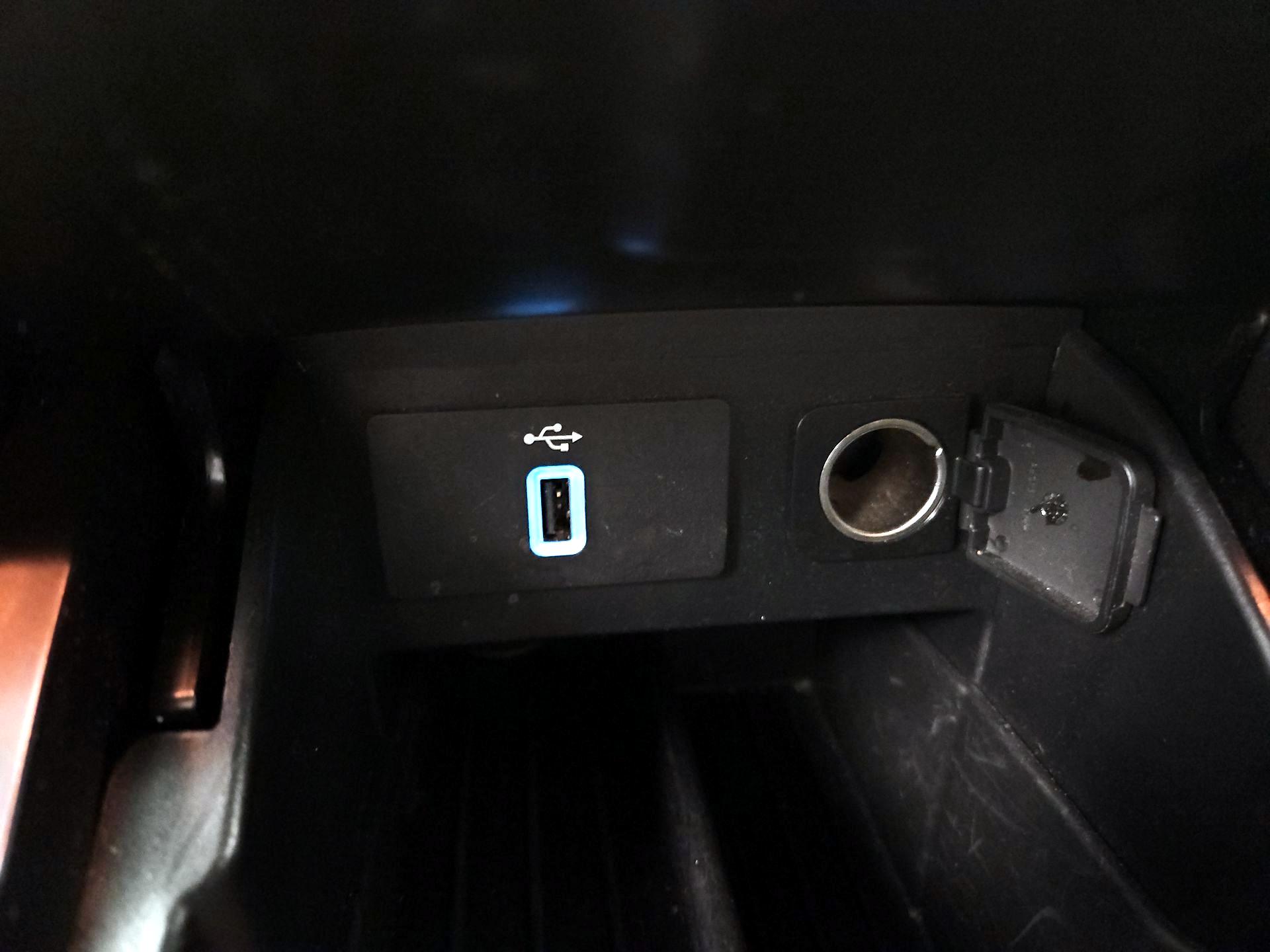 Thumbnail: 2017 Ford Explorer - 17