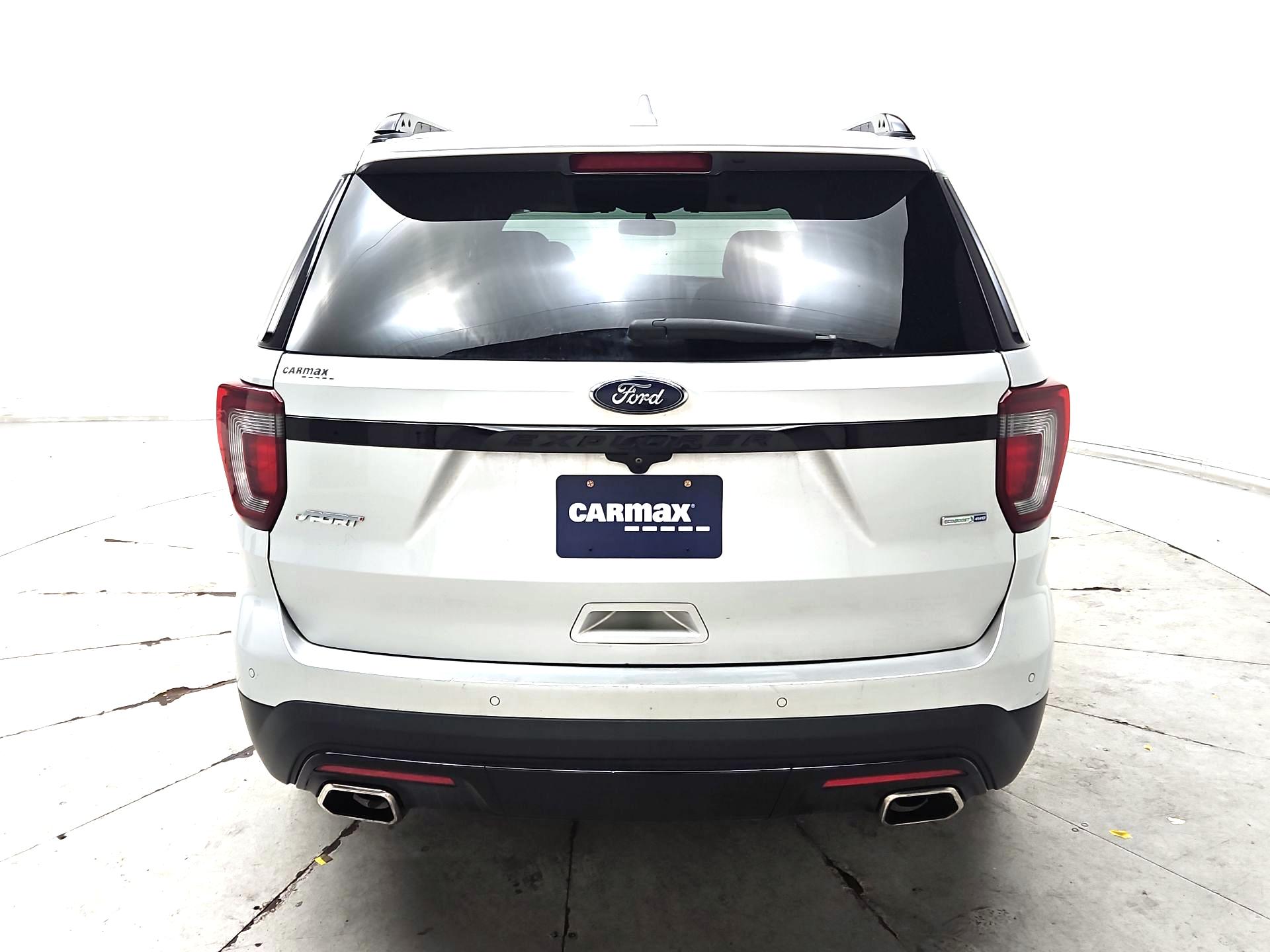 Thumbnail: 2017 Ford Explorer - 6