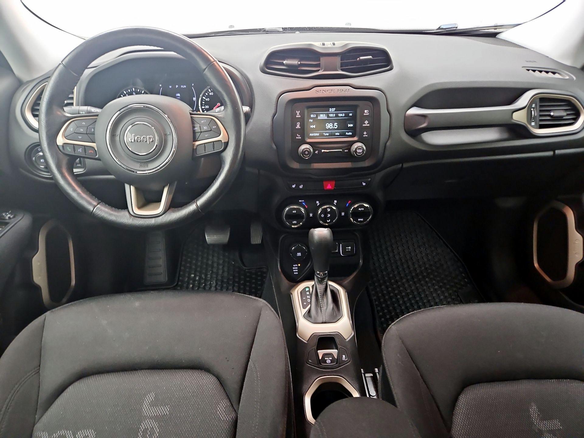 Thumbnail: 2017 Jeep Renegade - 9