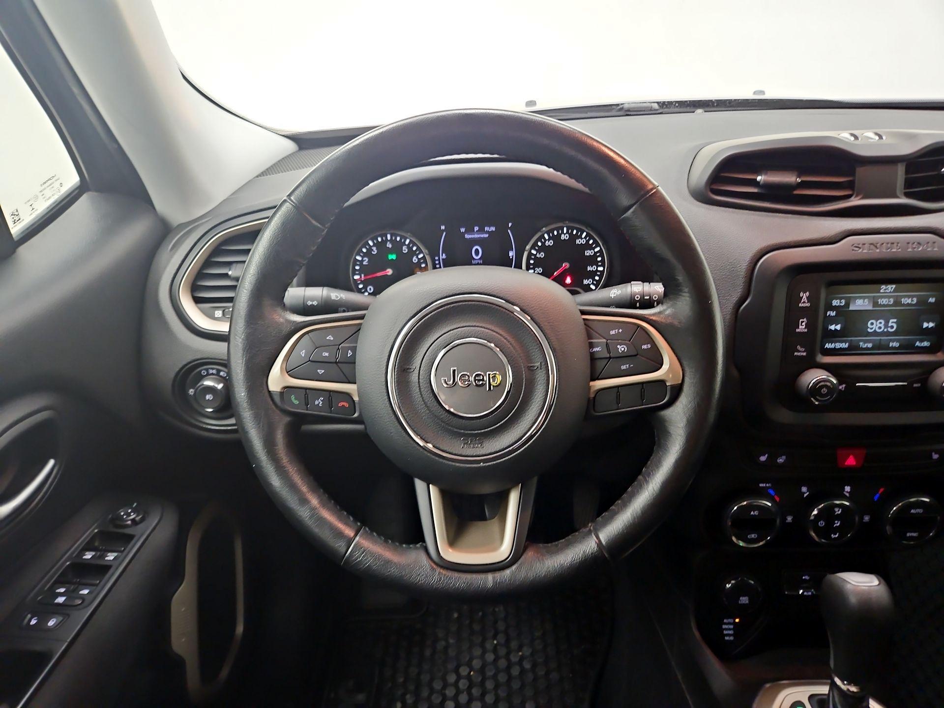 Thumbnail: 2017 Jeep Renegade - 10