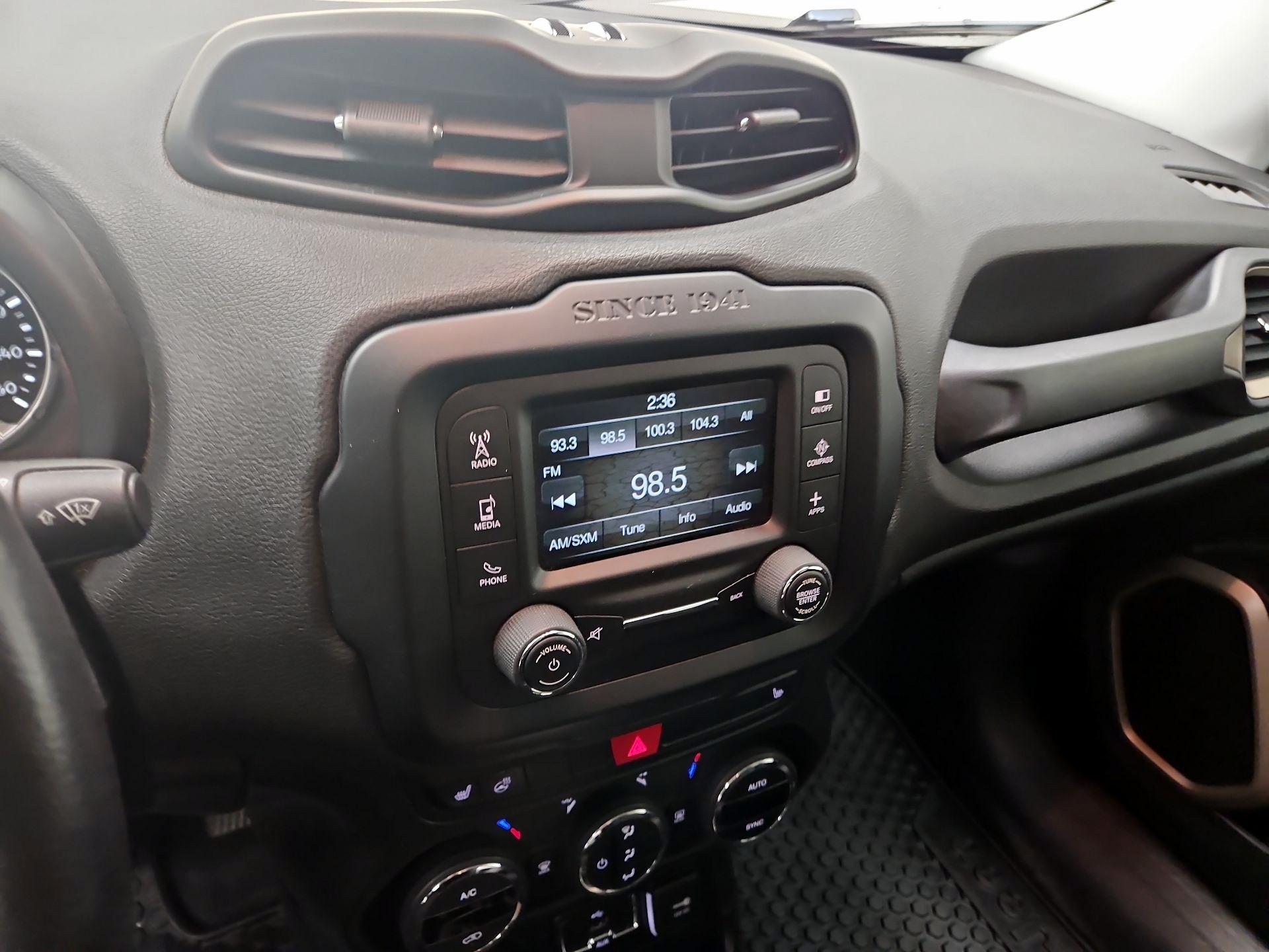 Thumbnail: 2017 Jeep Renegade - 15