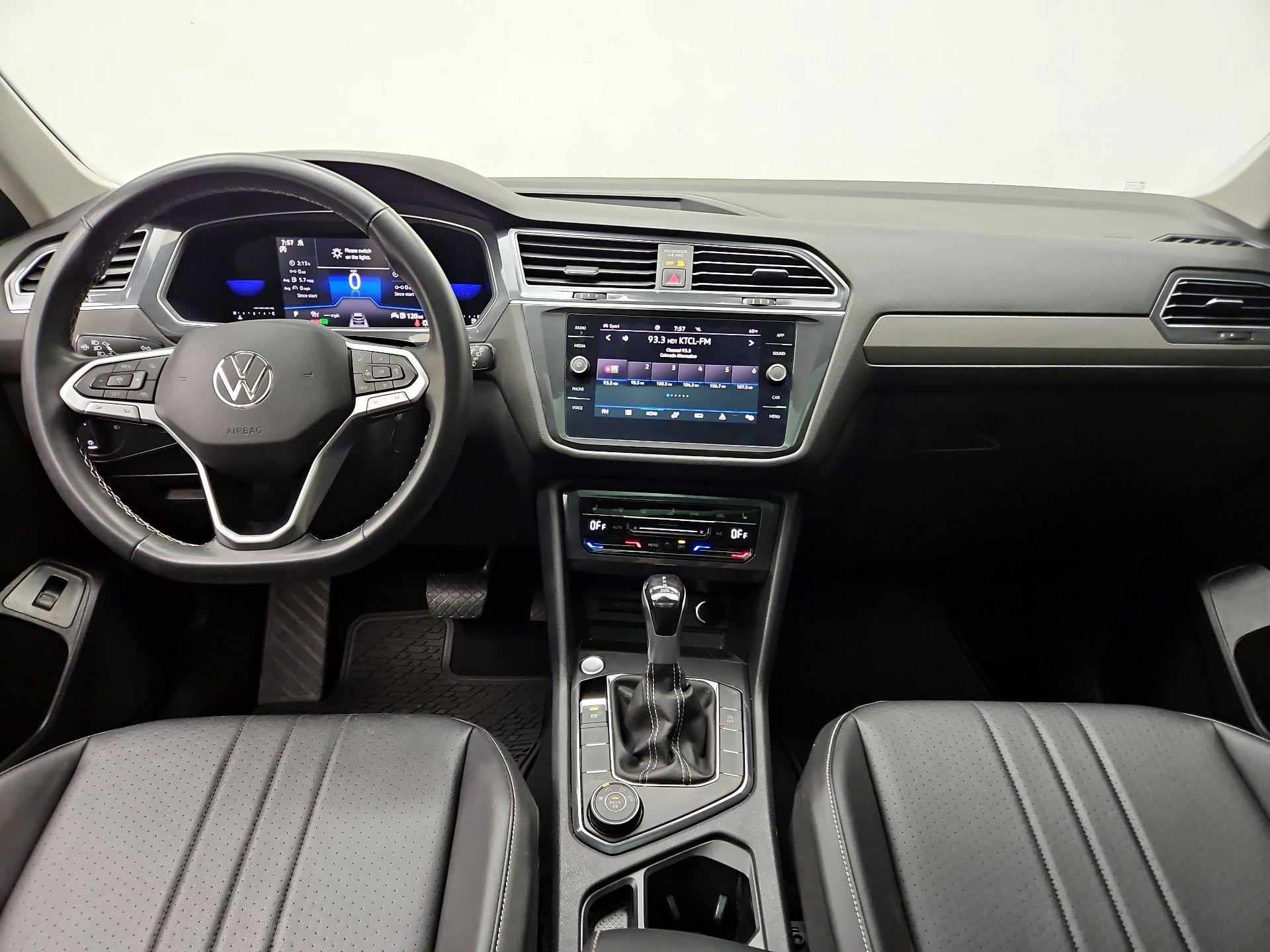 Thumbnail: 2022 Volkswagen Tiguan - 9