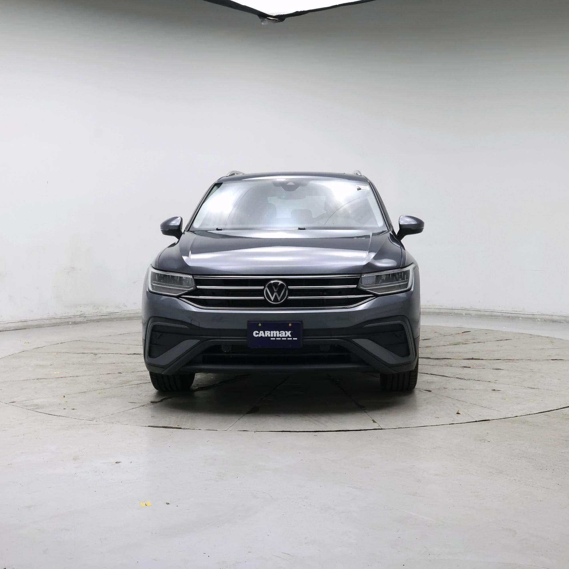 Thumbnail: 2022 Volkswagen Tiguan - 5