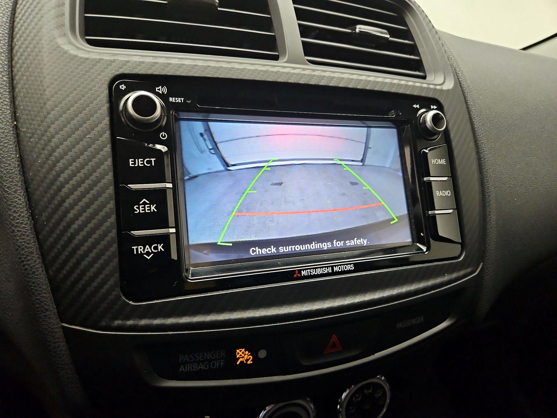 Thumbnail: 2017 Mitsubishi Outlander Sport - 12