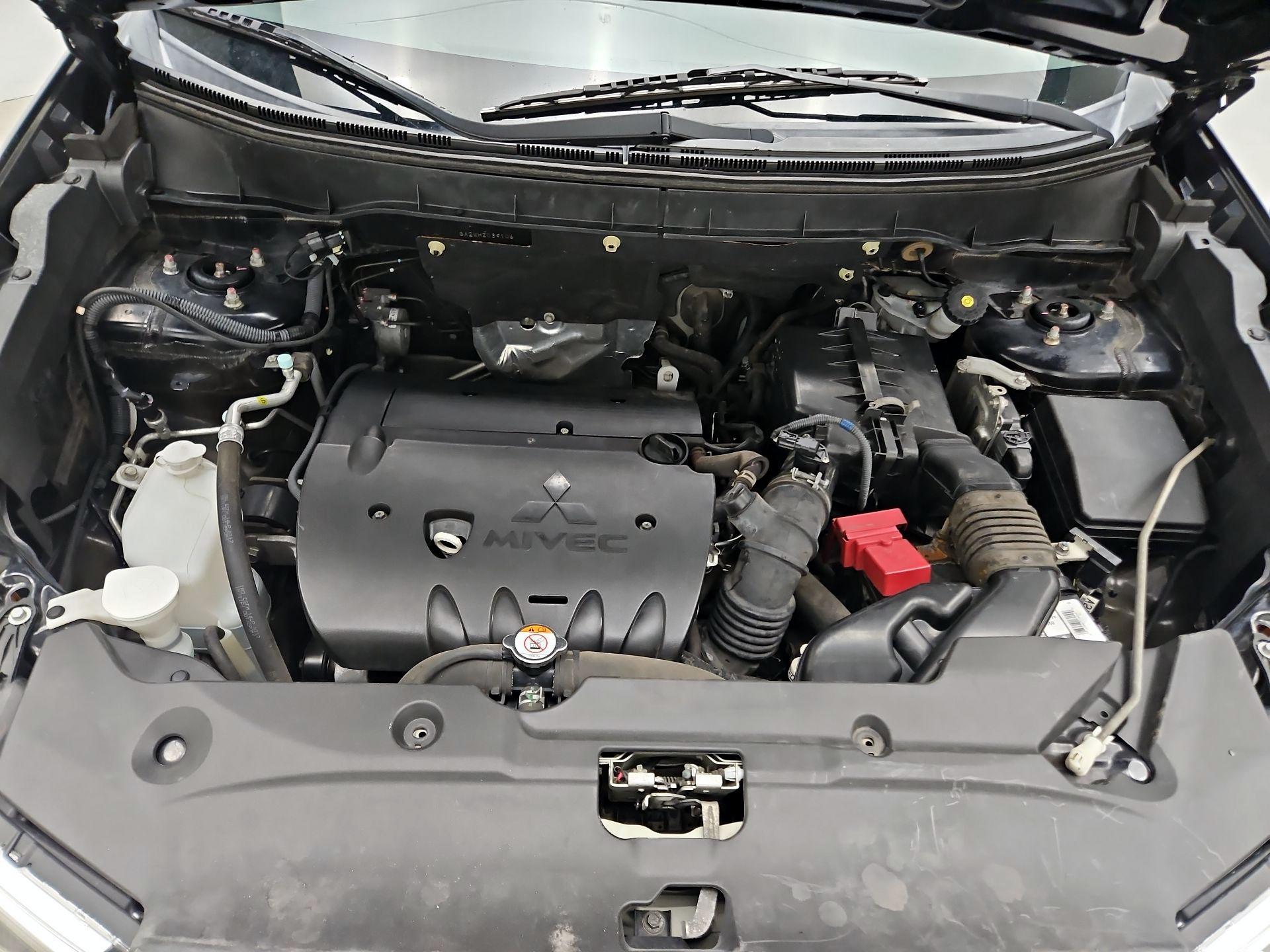 Thumbnail: 2017 Mitsubishi Outlander Sport - 19