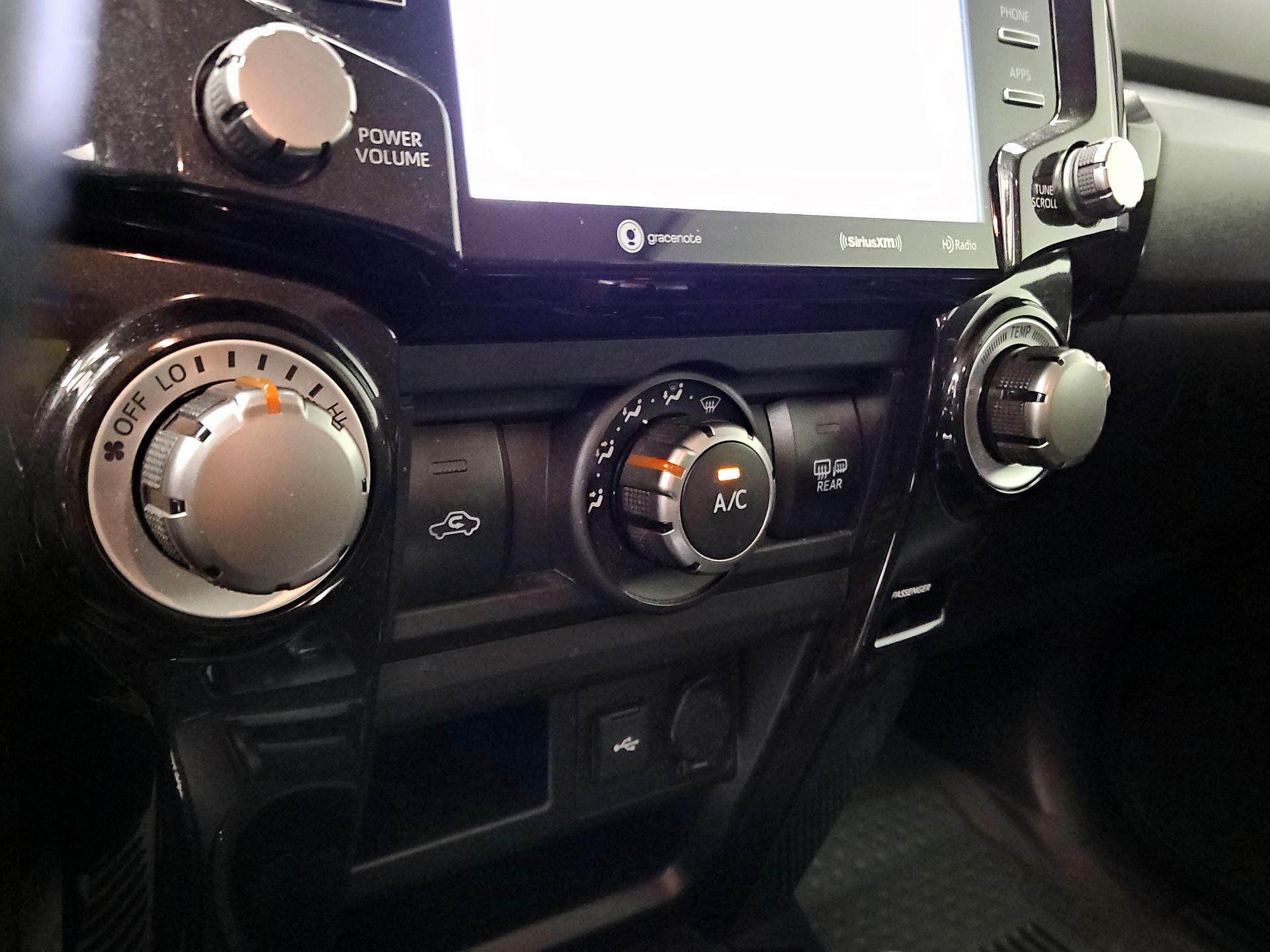 Thumbnail: 2023 Toyota 4Runner - 17