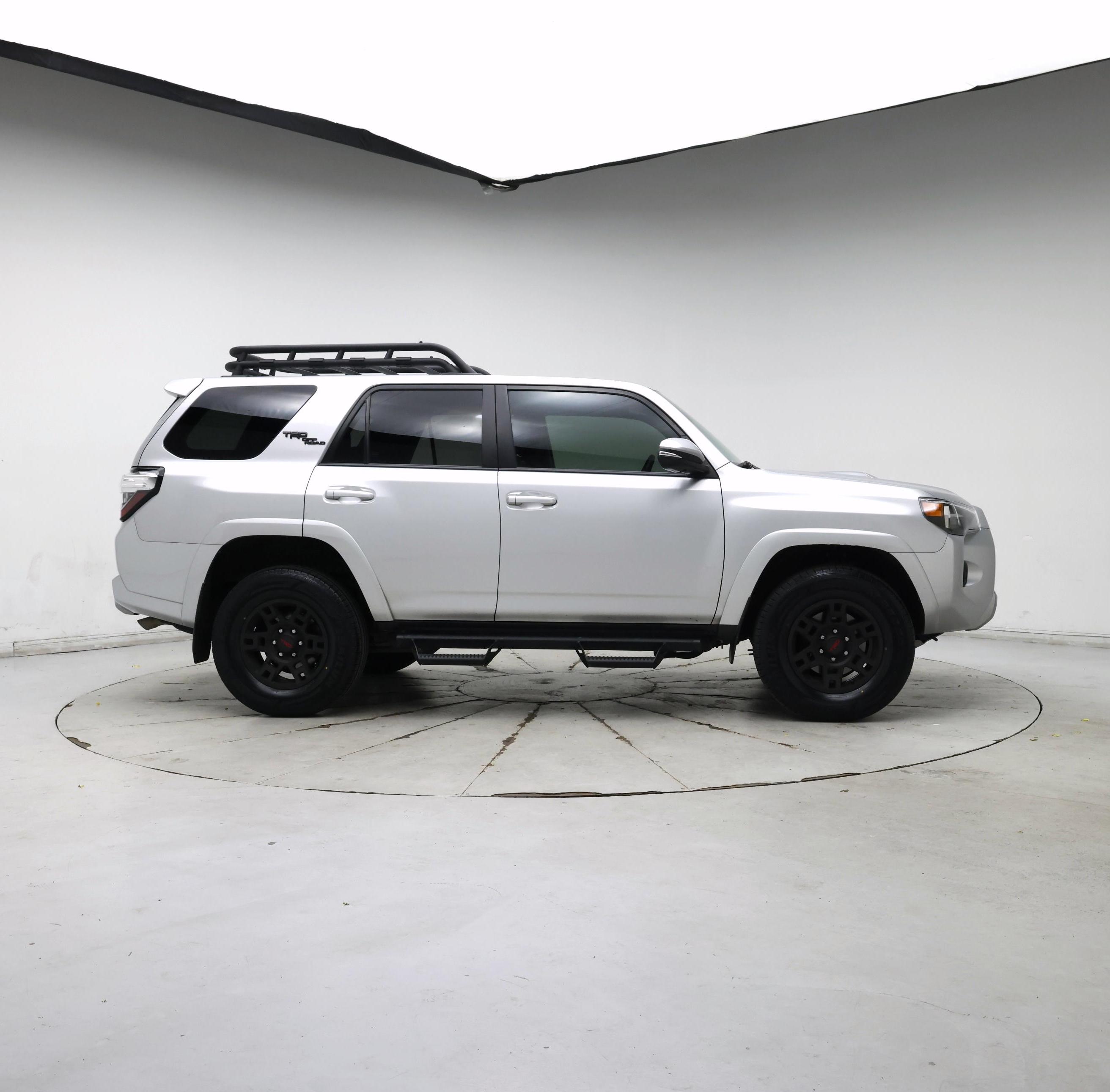 Thumbnail: 2023 Toyota 4Runner - 7