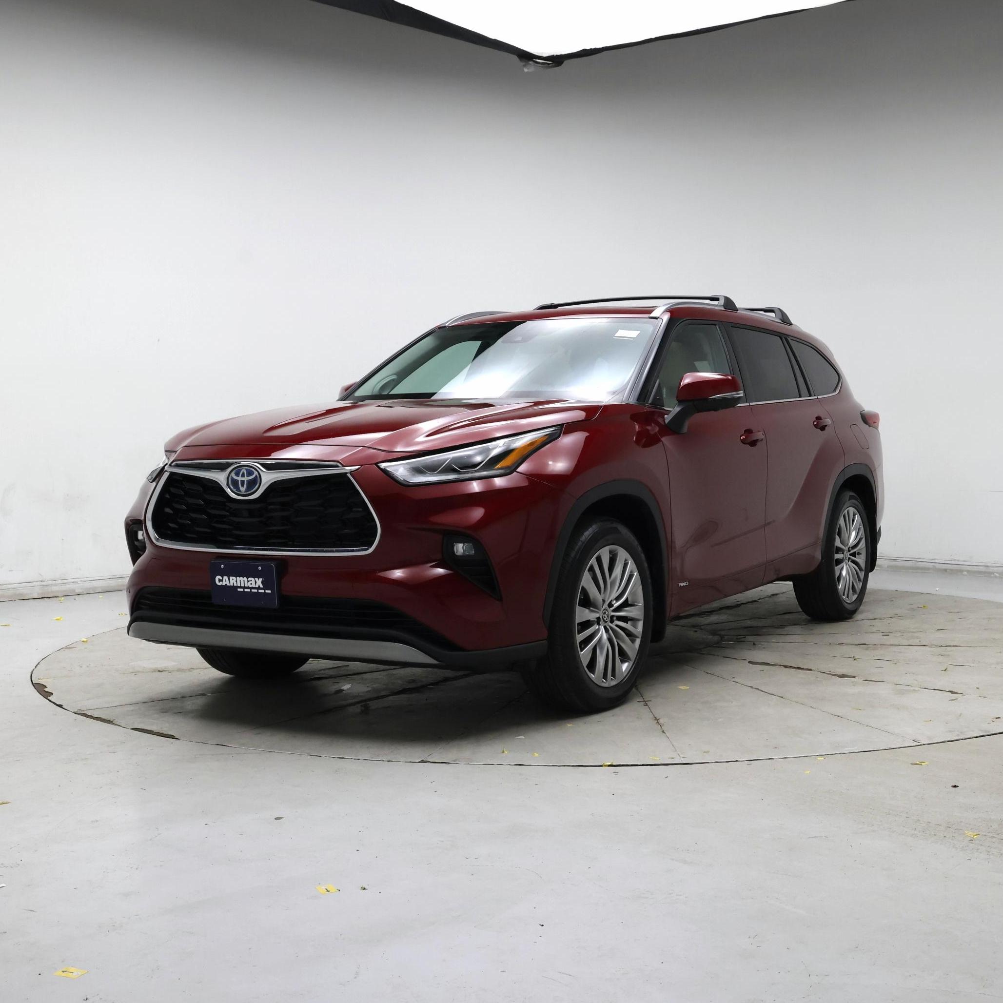 Thumbnail: 2023 Toyota Highlander - 4