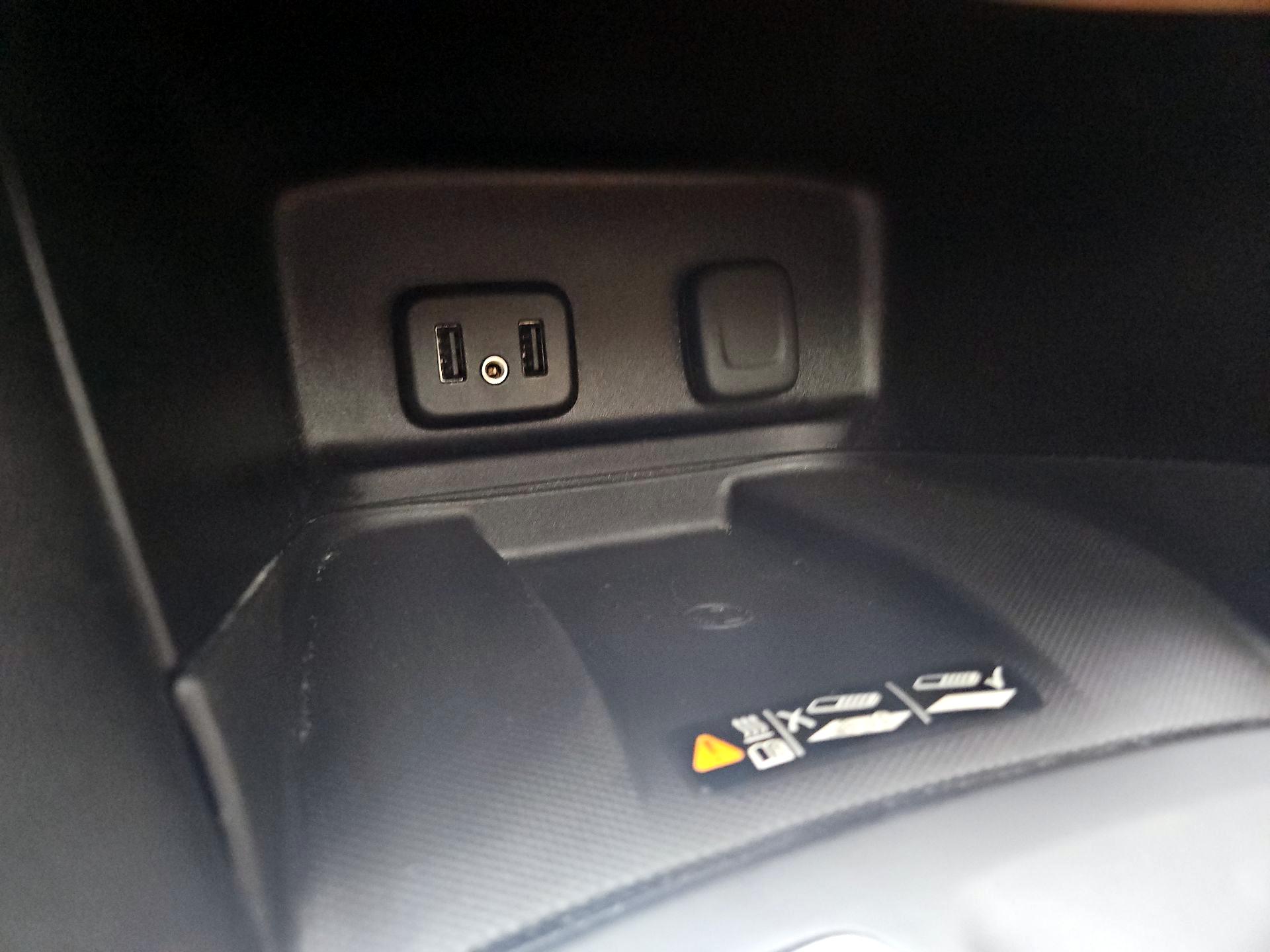 Thumbnail: 2018 Chevrolet Equinox - 18