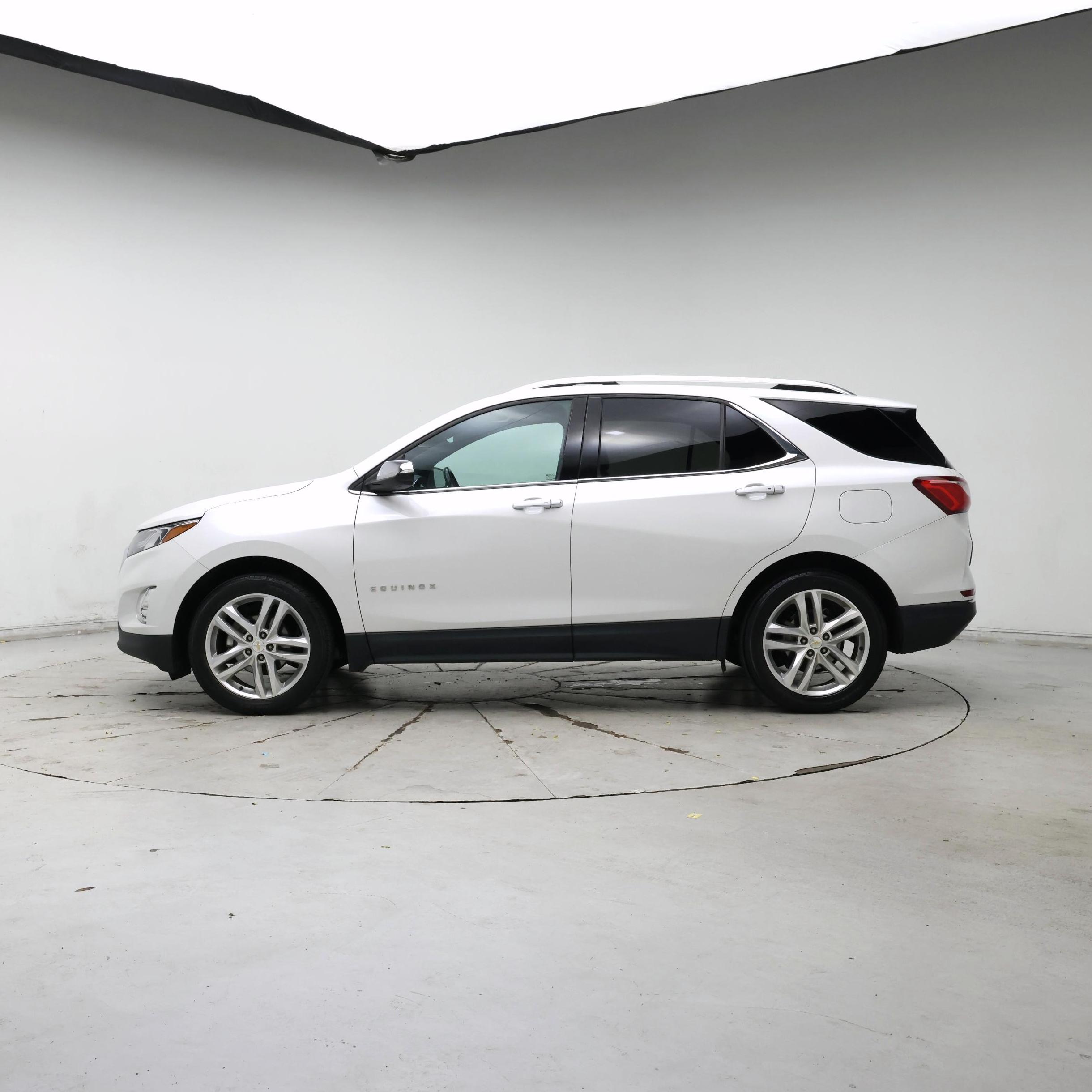 Thumbnail: 2018 Chevrolet Equinox - 3