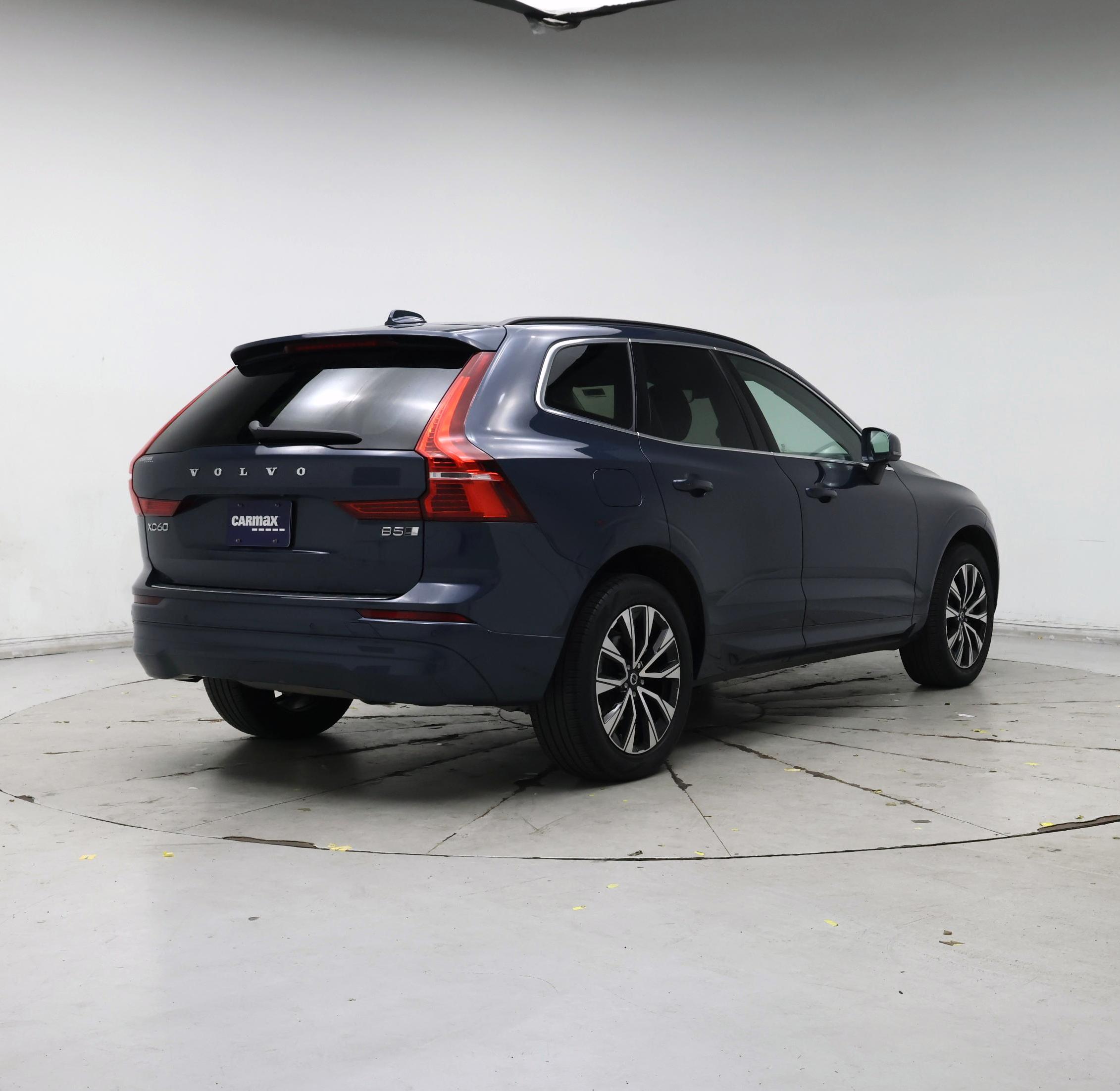 Thumbnail: 2023 Volvo XC60 - 8