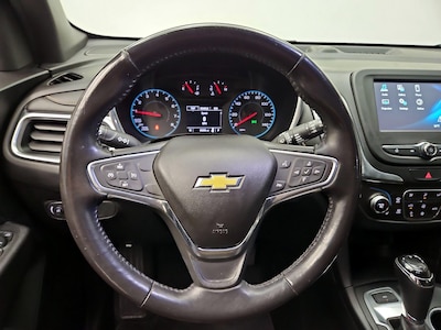 Steering Wheel & Instrument Cluster (On)