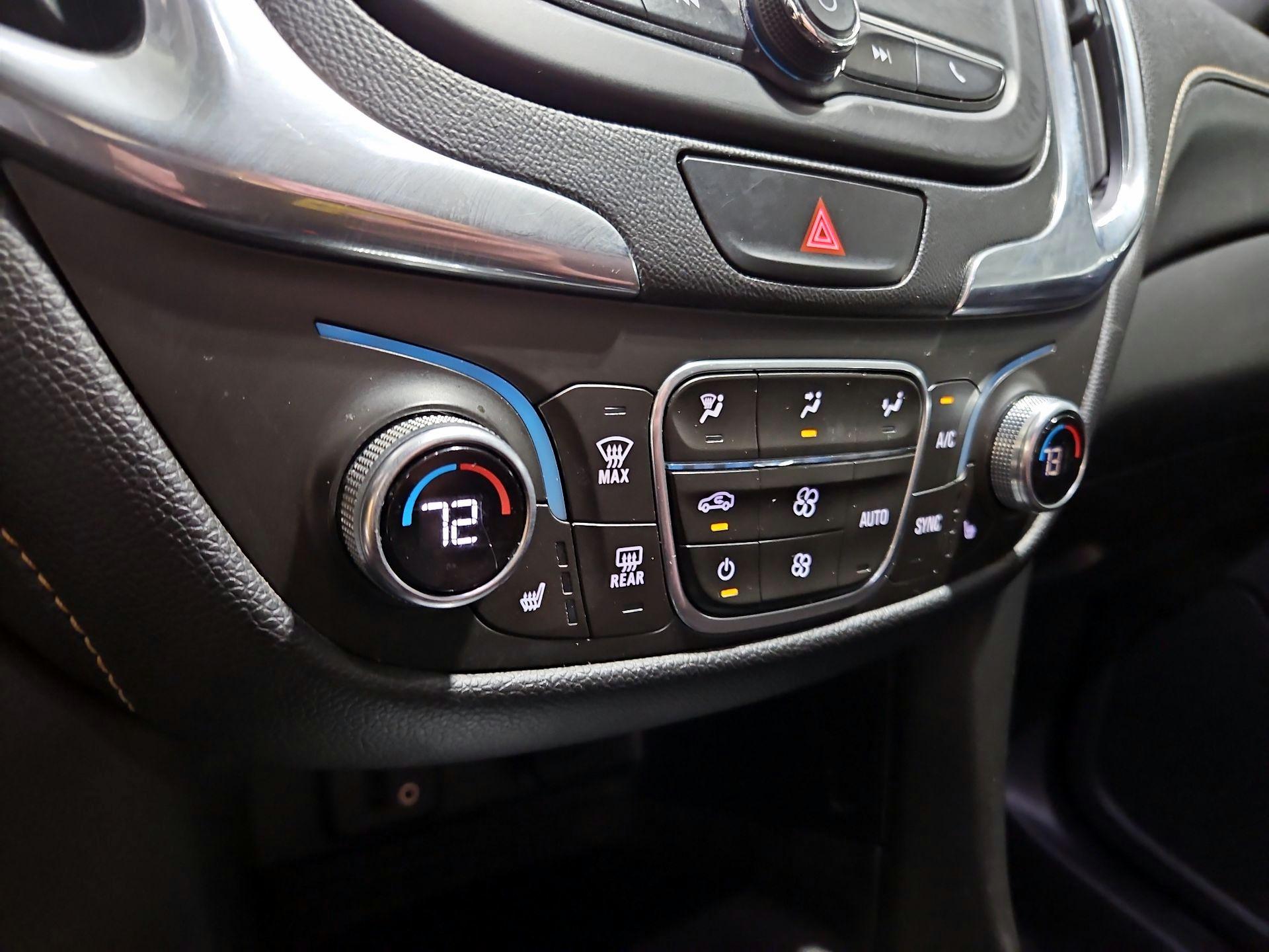 Thumbnail: 2018 Chevrolet Equinox - 16