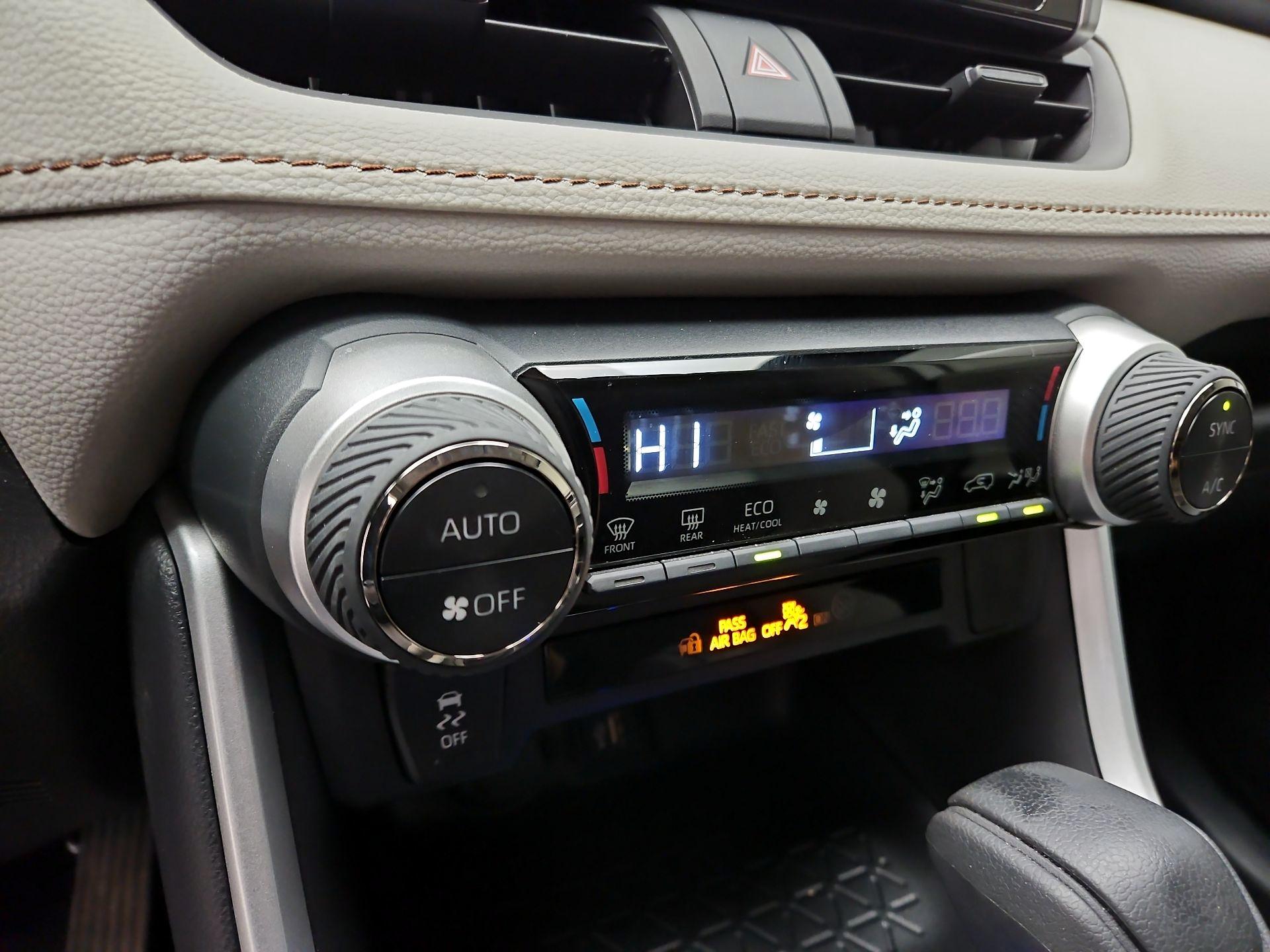 Thumbnail: 2025 Toyota RAV4 - 16