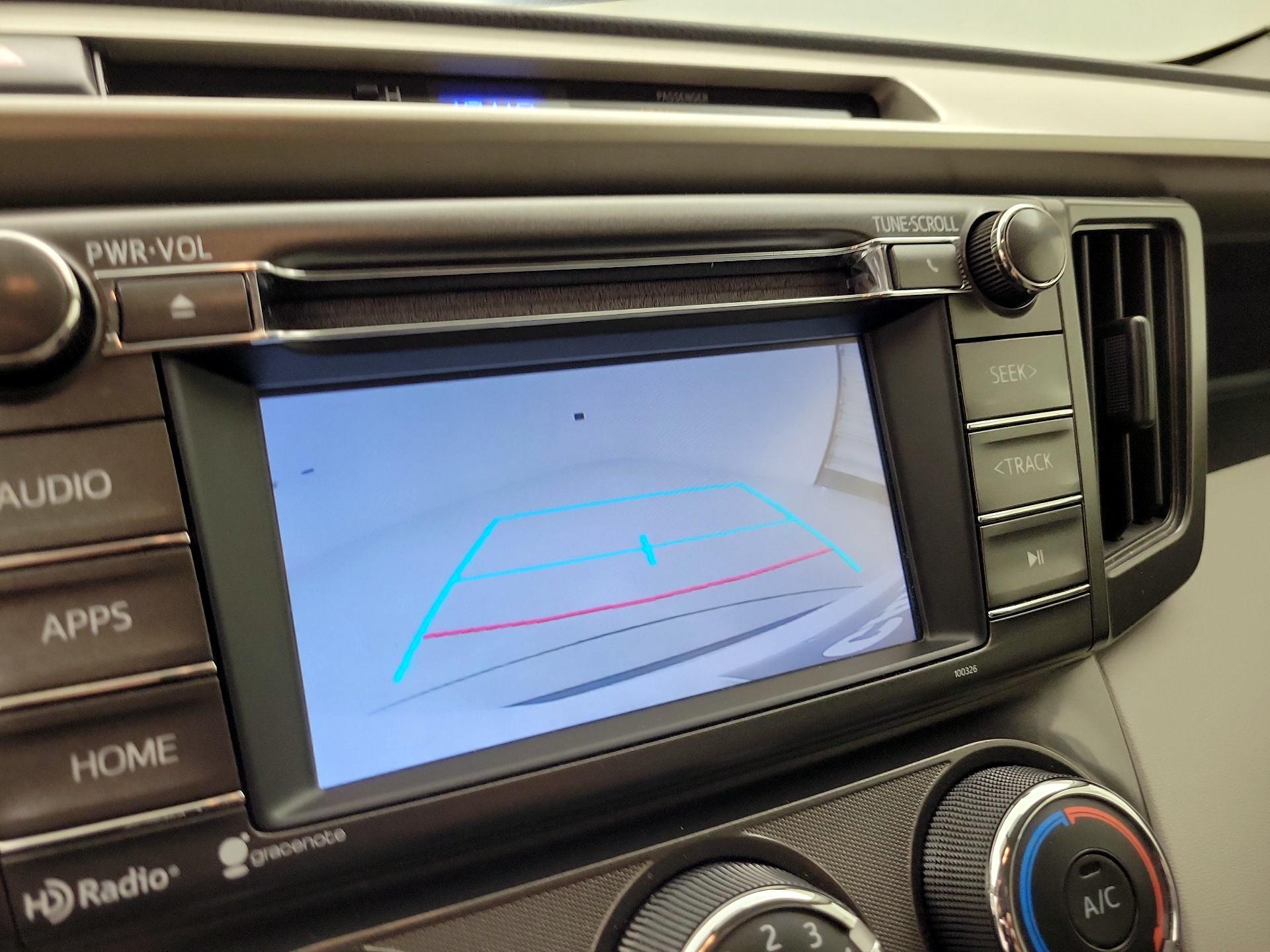 Thumbnail: 2015 Toyota RAV4 - 14