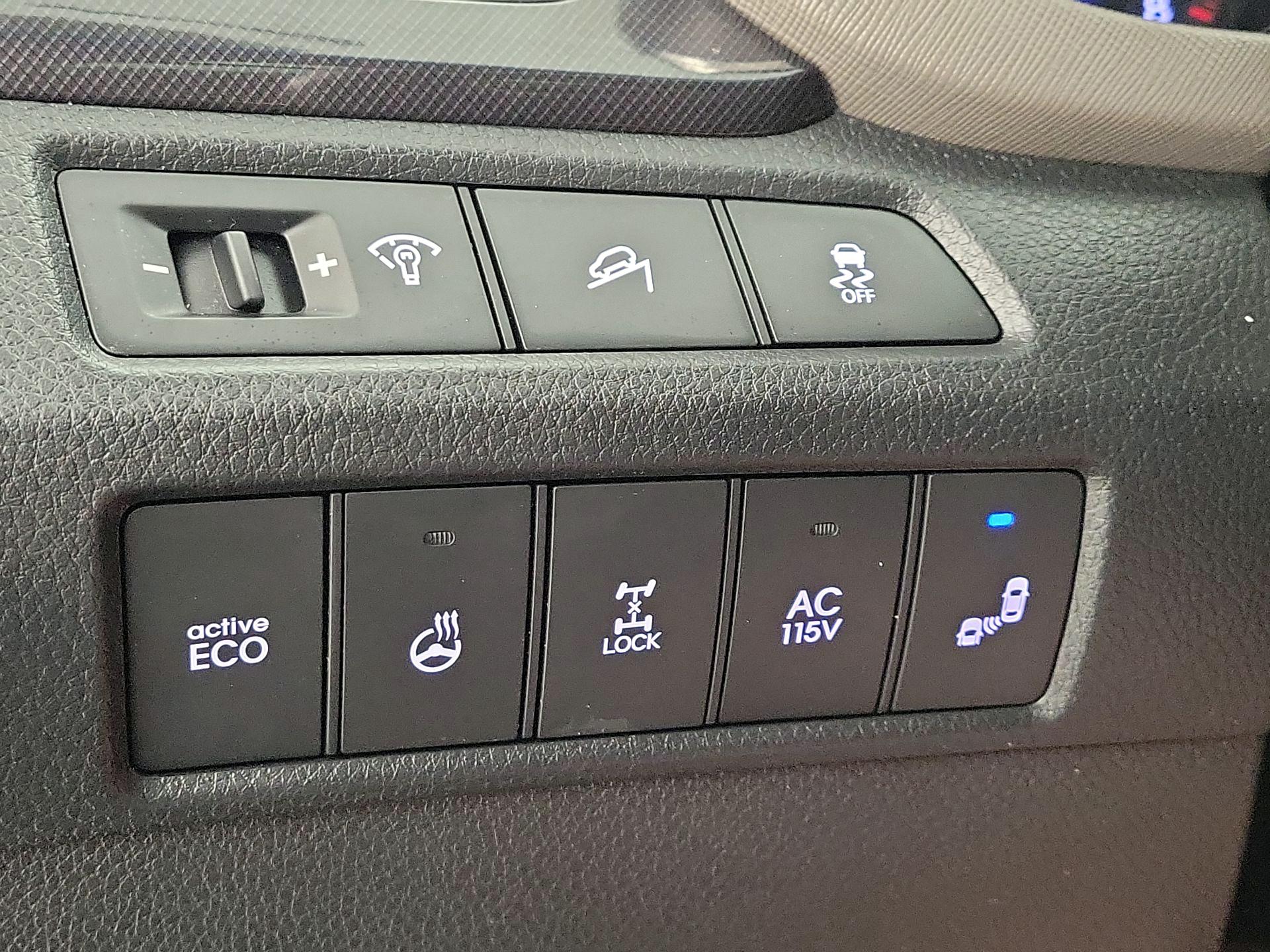 Thumbnail: 2015 Hyundai Santa Fe - 13