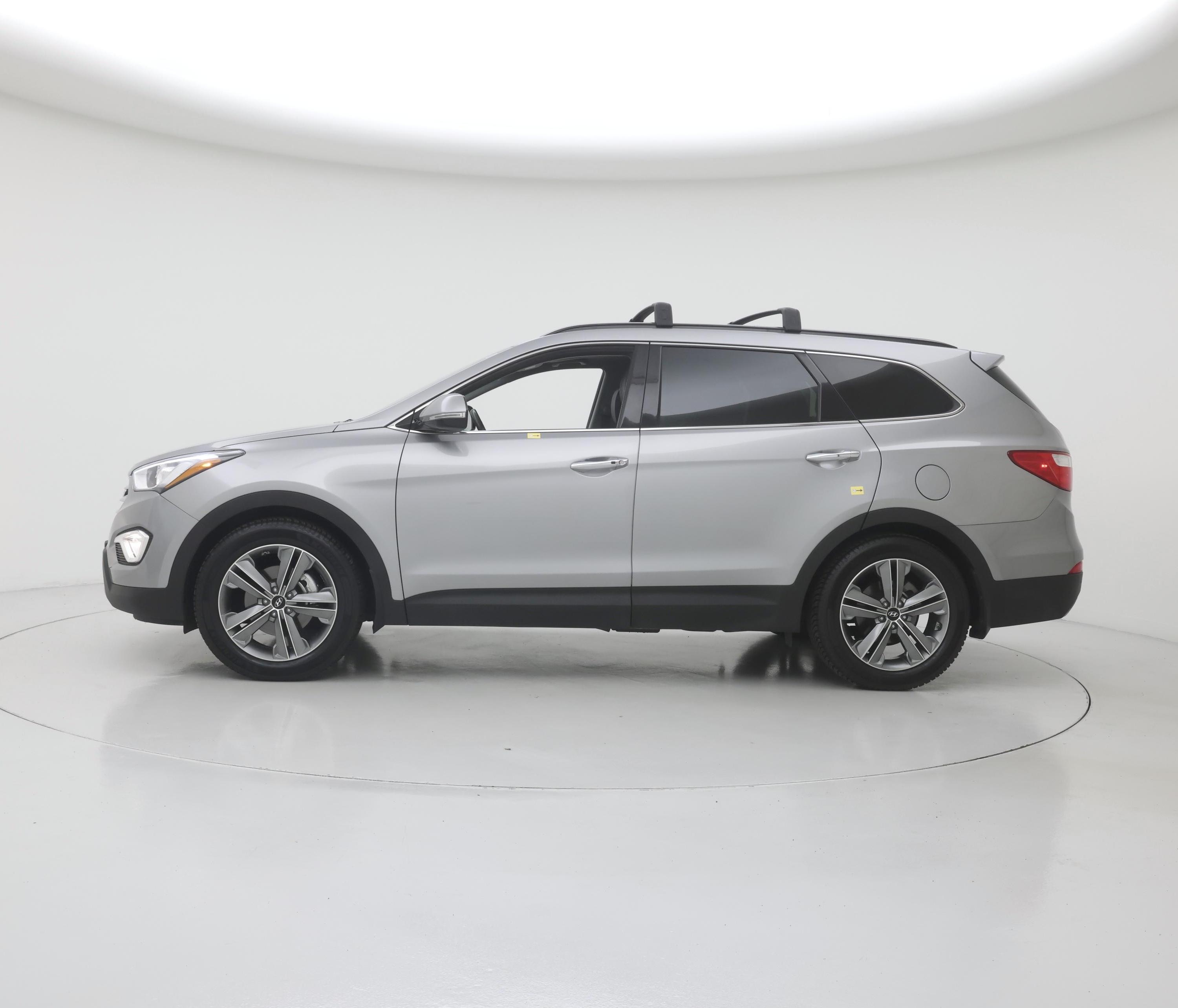 Thumbnail: 2015 Hyundai Santa Fe - 3