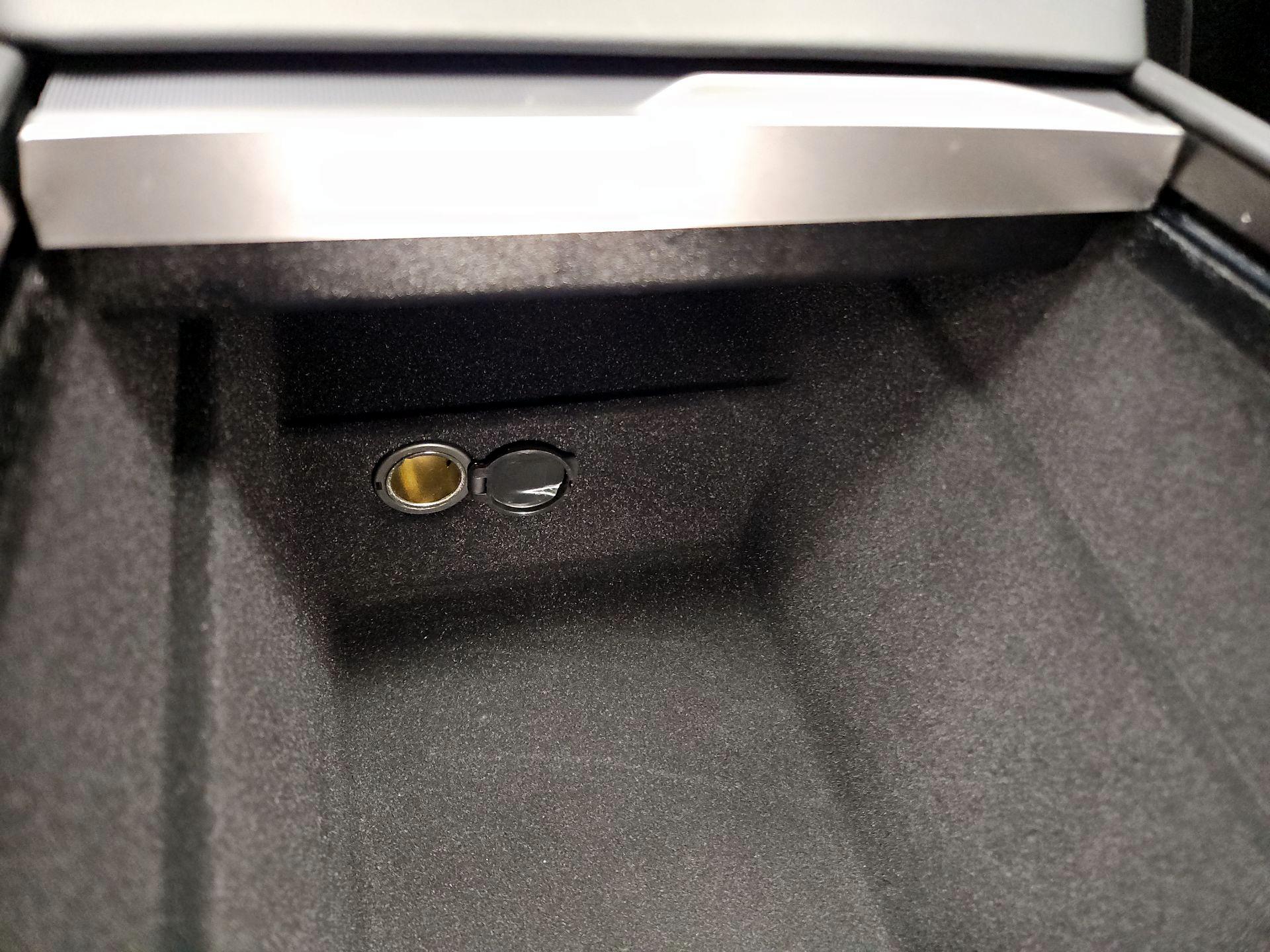 Thumbnail: 2025 Tesla Model 3 - 17