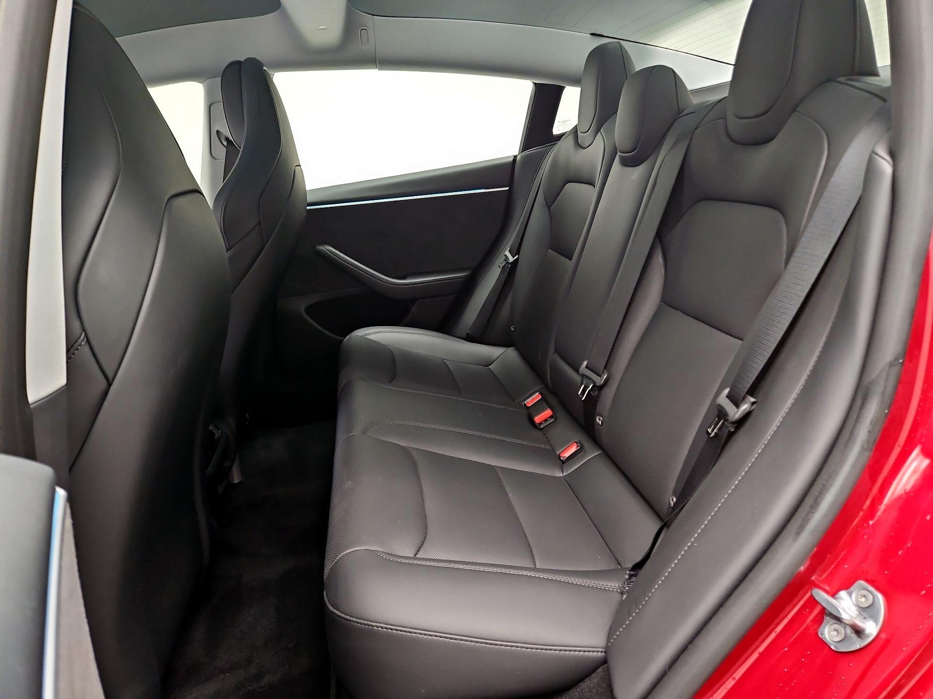 Thumbnail: 2025 Tesla Model 3 - 19