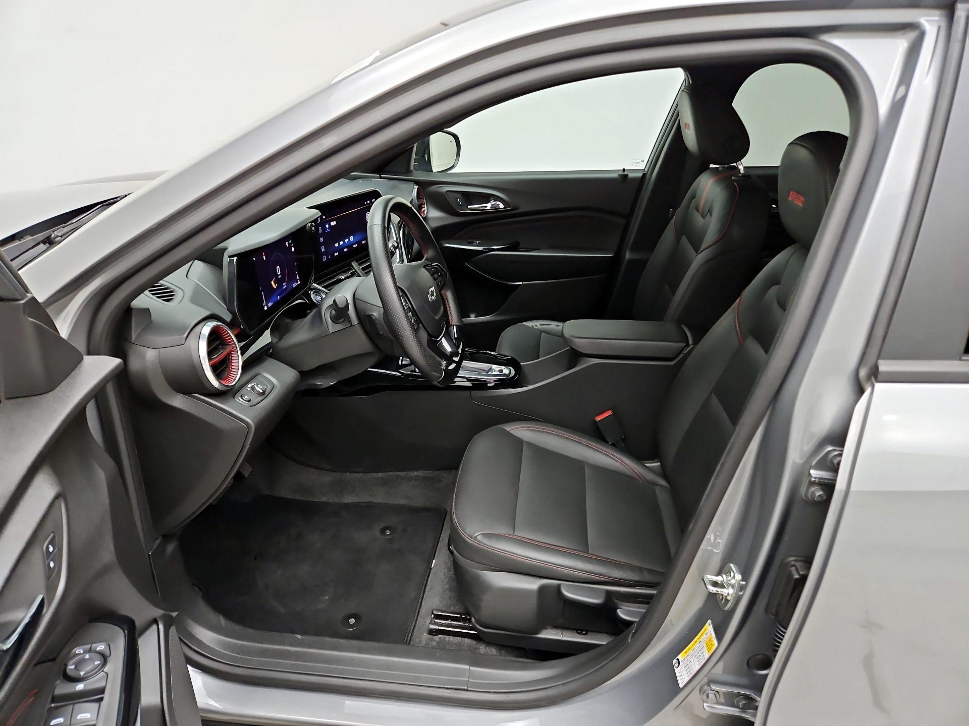 Thumbnail: 2024 Chevrolet Trax - 11