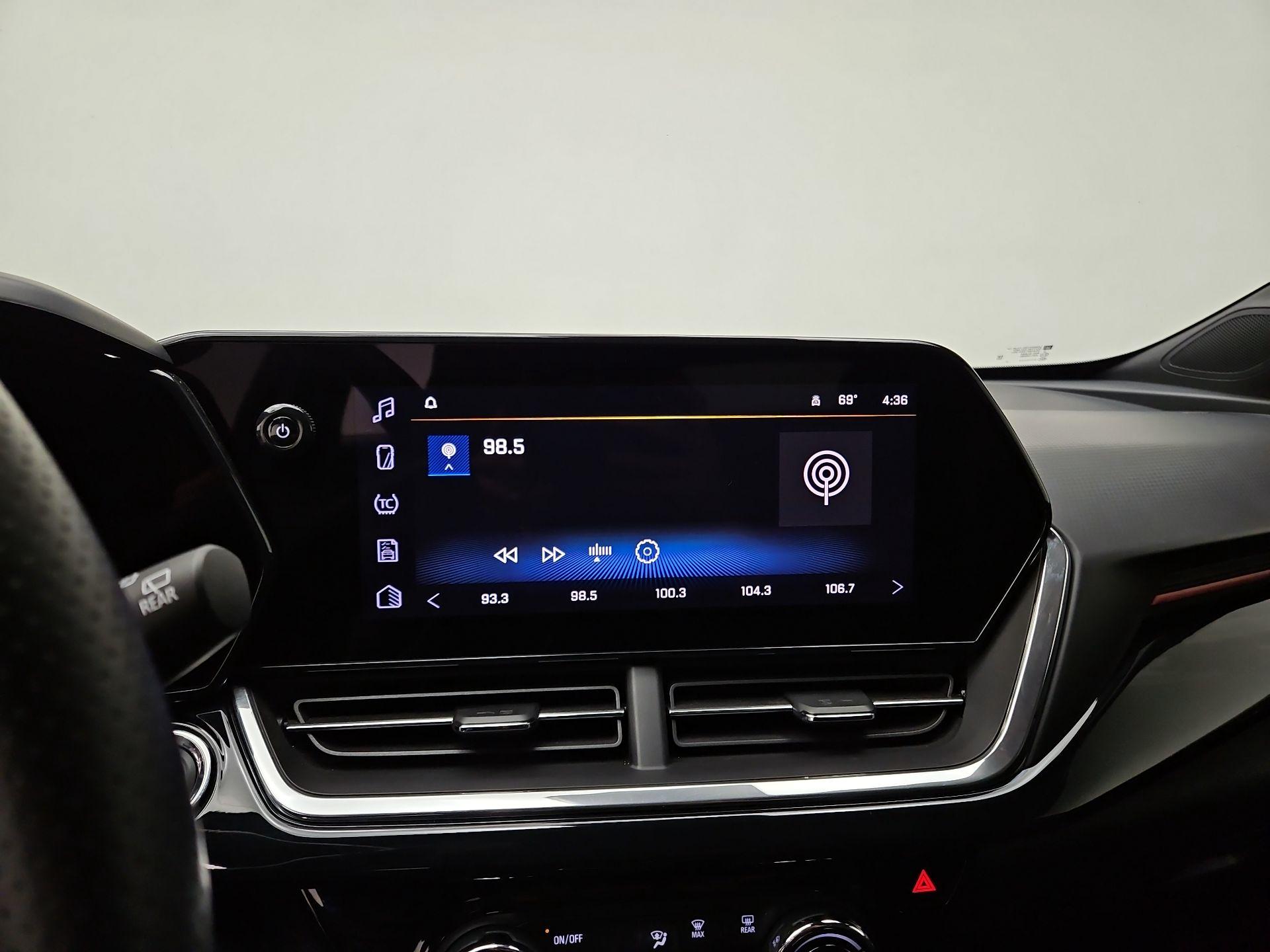 Thumbnail: 2024 Chevrolet Trax - 15