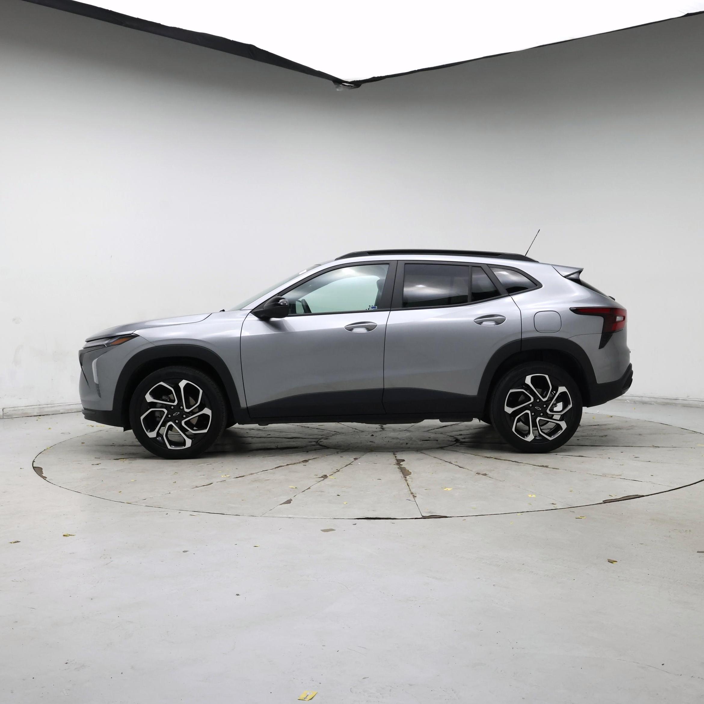 Thumbnail: 2024 Chevrolet Trax - 3