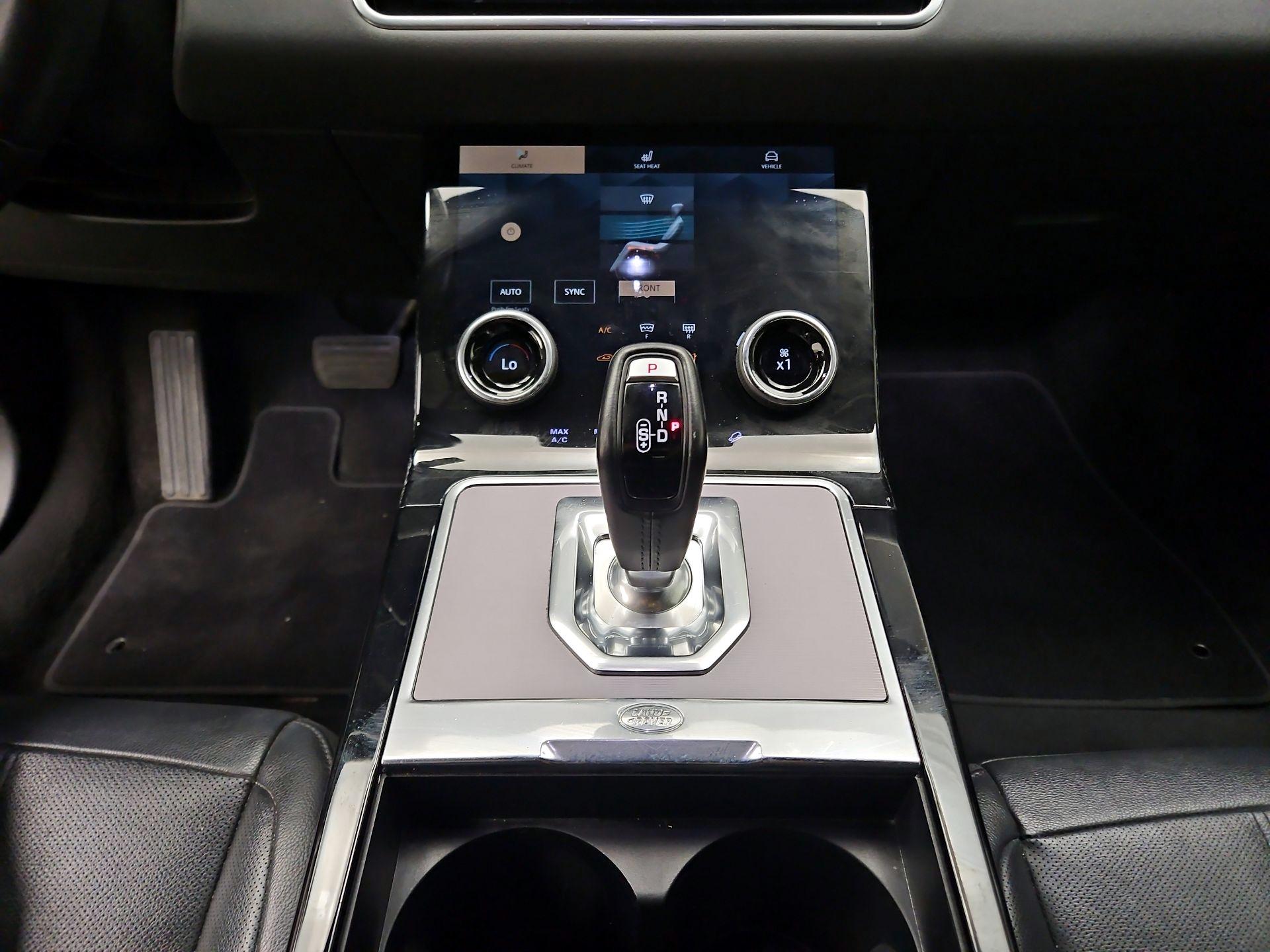 Thumbnail: 2023 Land Rover Range Rover Evoque - 18