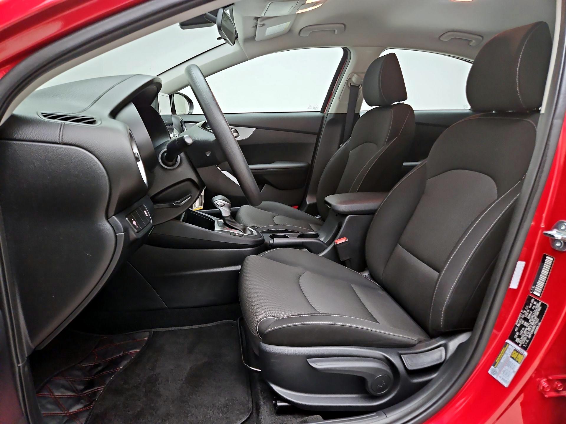 Thumbnail: 2024 Kia Forte - 11