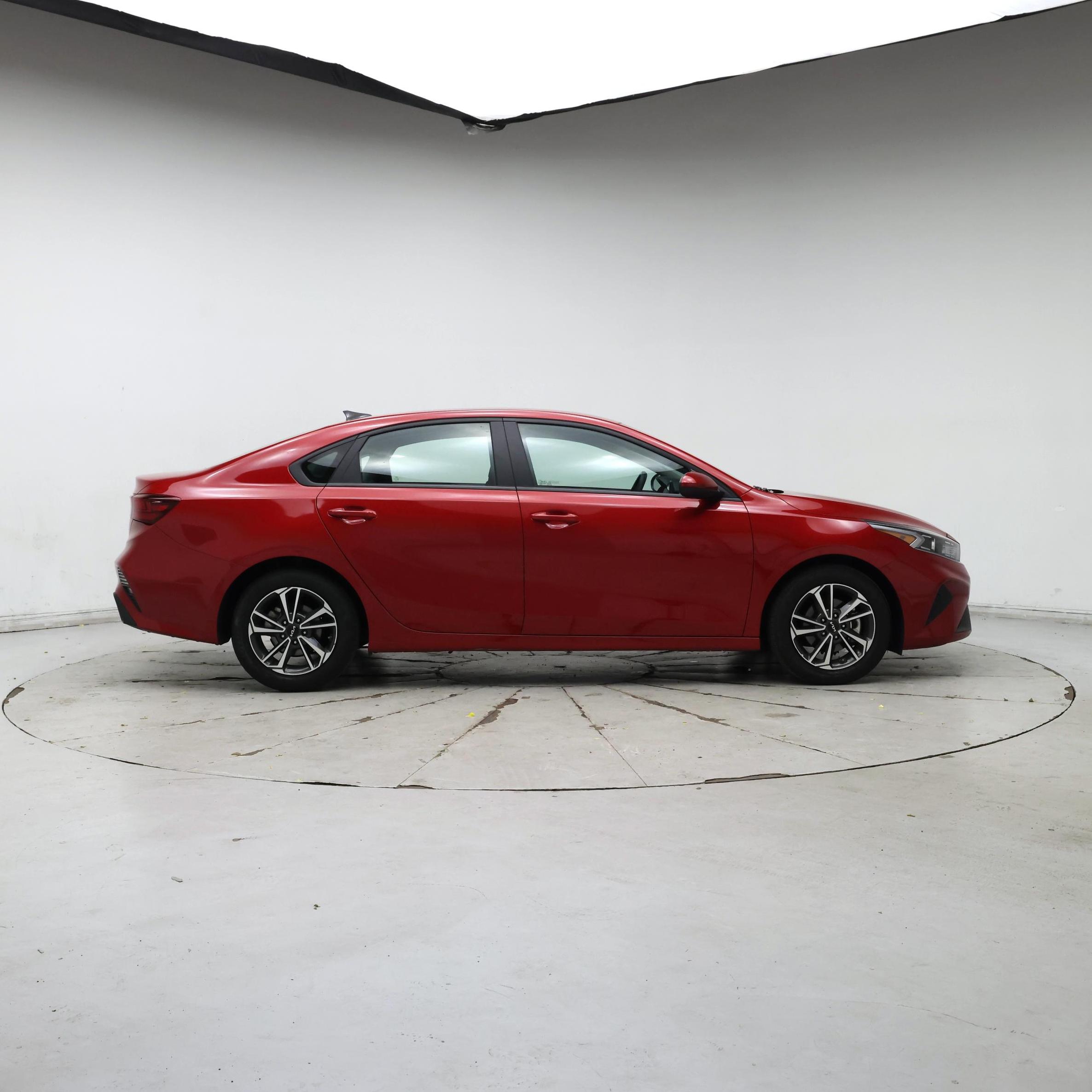 Thumbnail: 2024 Kia Forte - 7