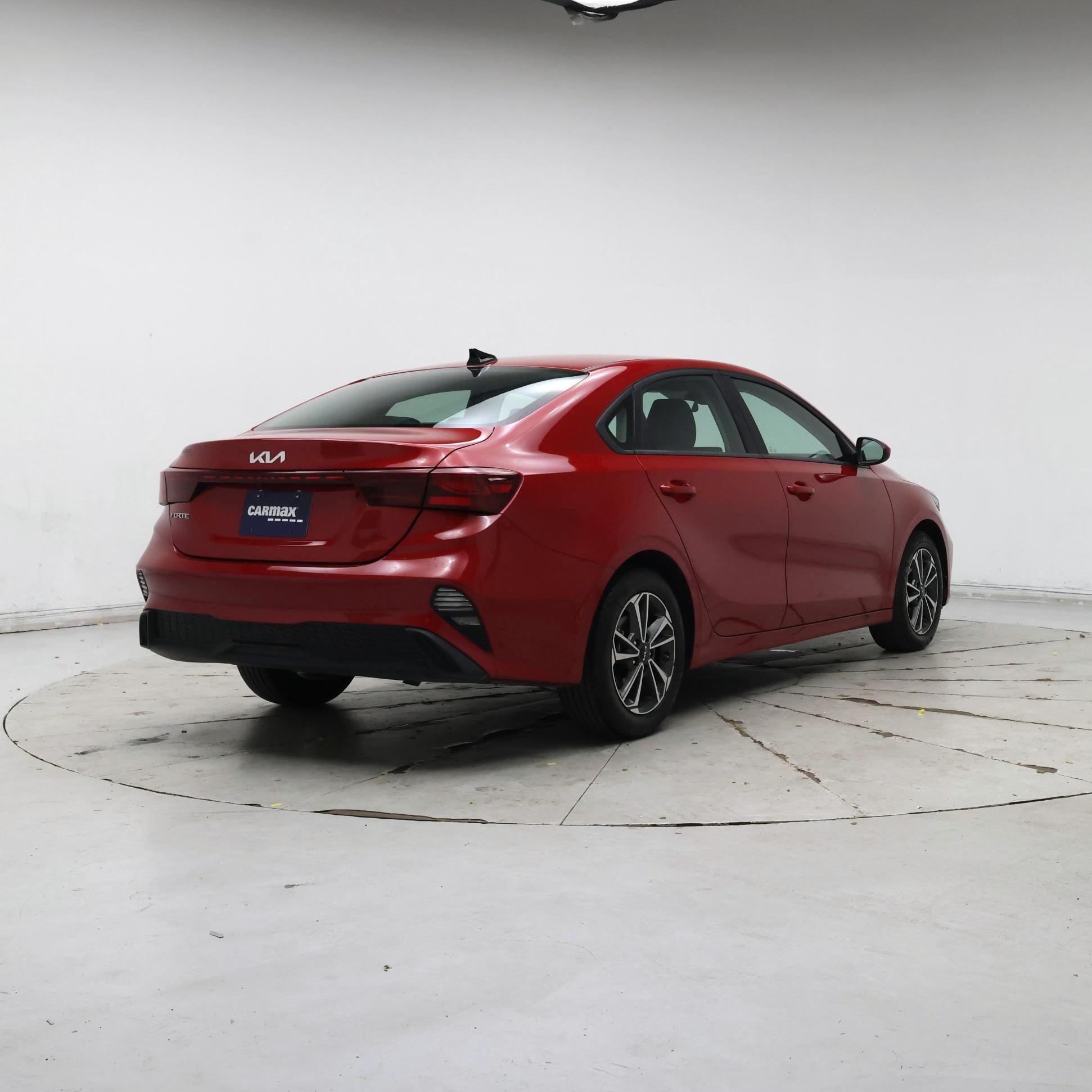 Thumbnail: 2024 Kia Forte - 8