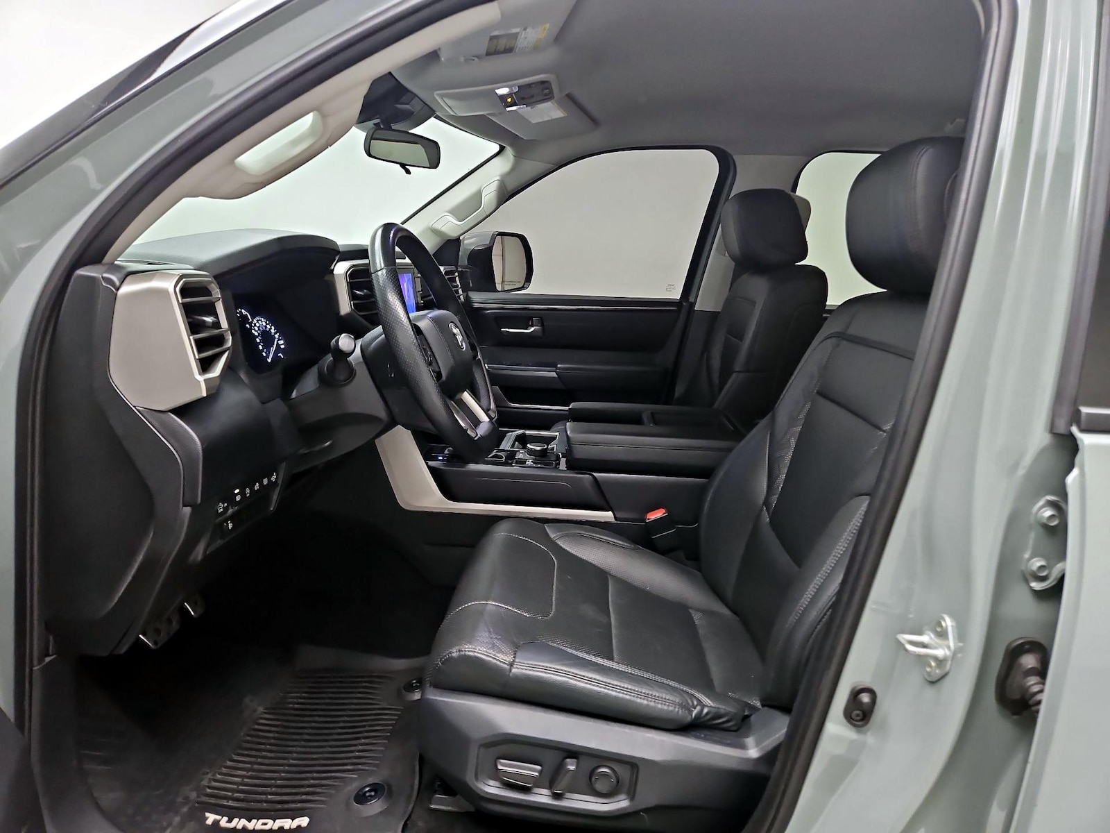 2022 Toyota Tundra SR5 - Photo 10
