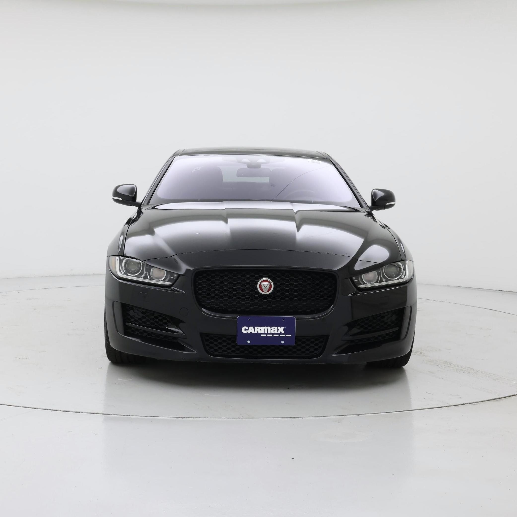 Thumbnail: 2017 Jaguar XE - 5