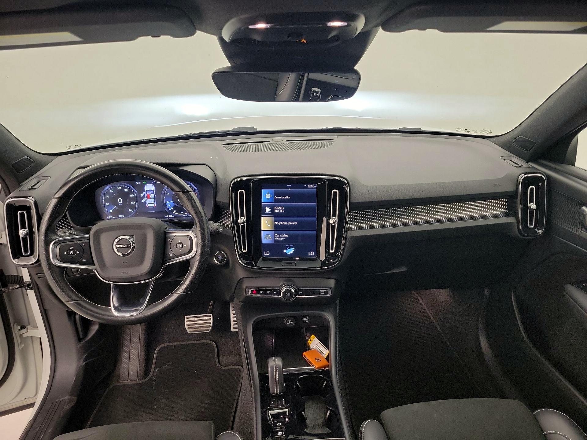 Thumbnail: 2021 Volvo XC40 - 9