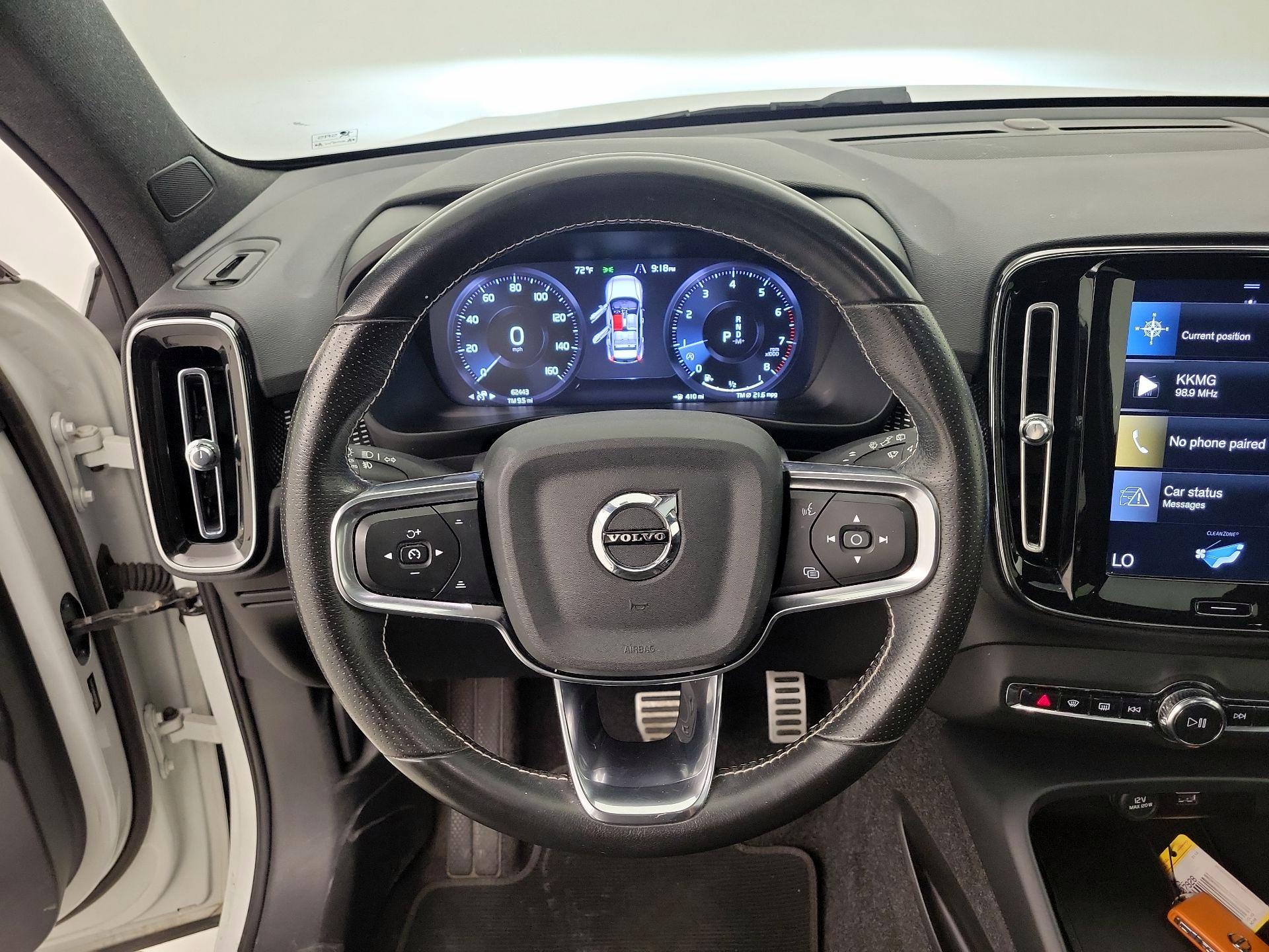 Thumbnail: 2021 Volvo XC40 - 10
