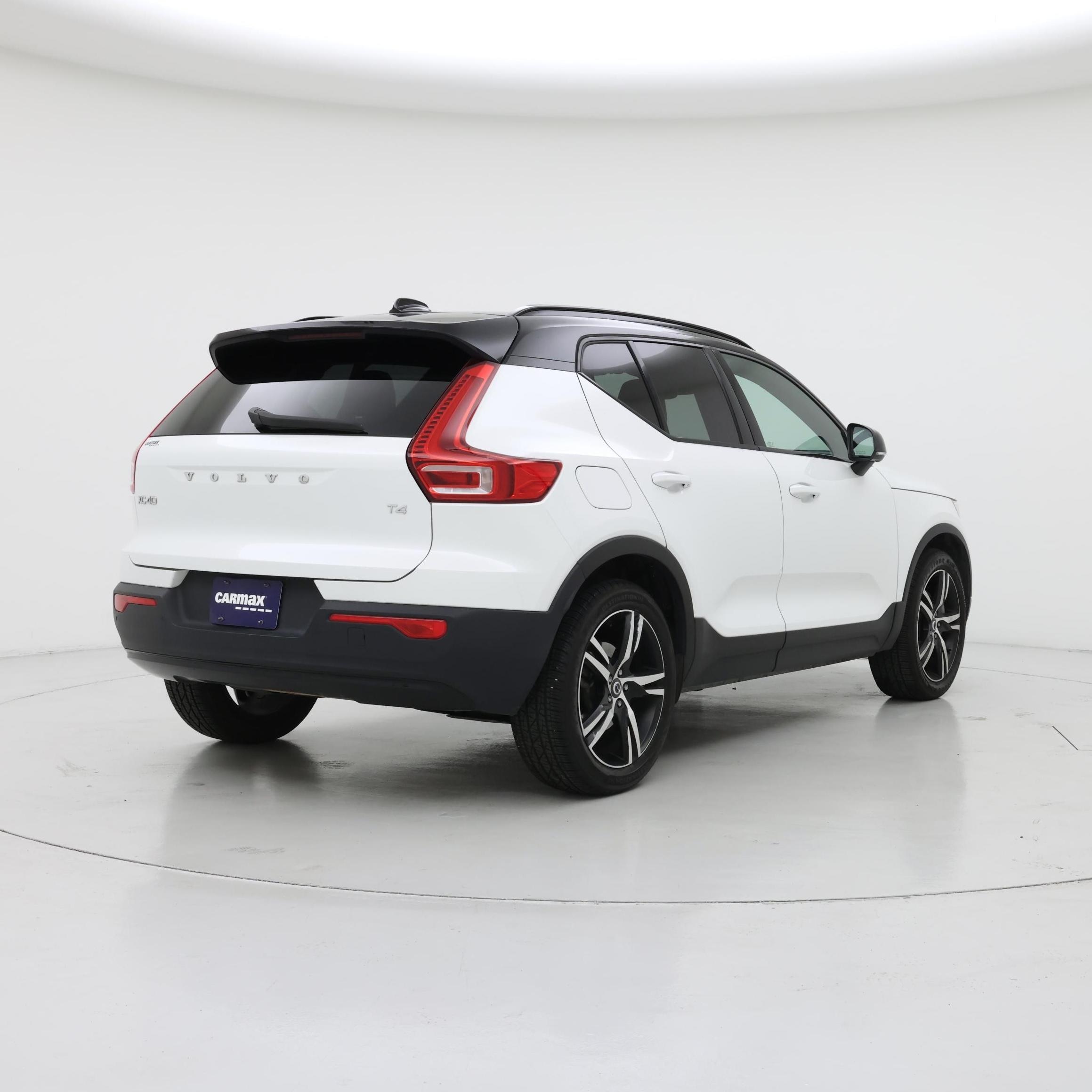 Thumbnail: 2021 Volvo XC40 - 8