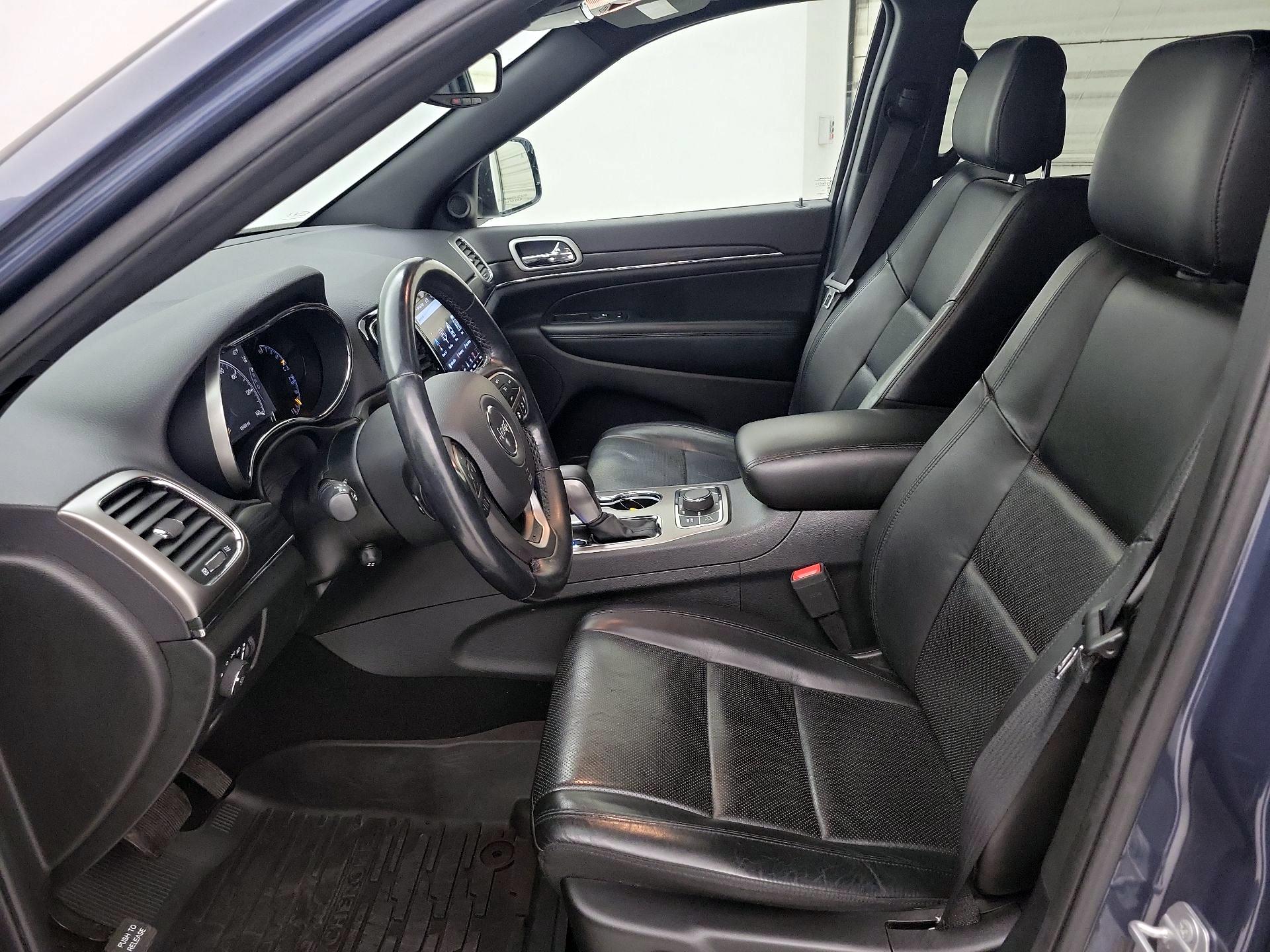 Thumbnail: 2019 Jeep Grand Cherokee - 11