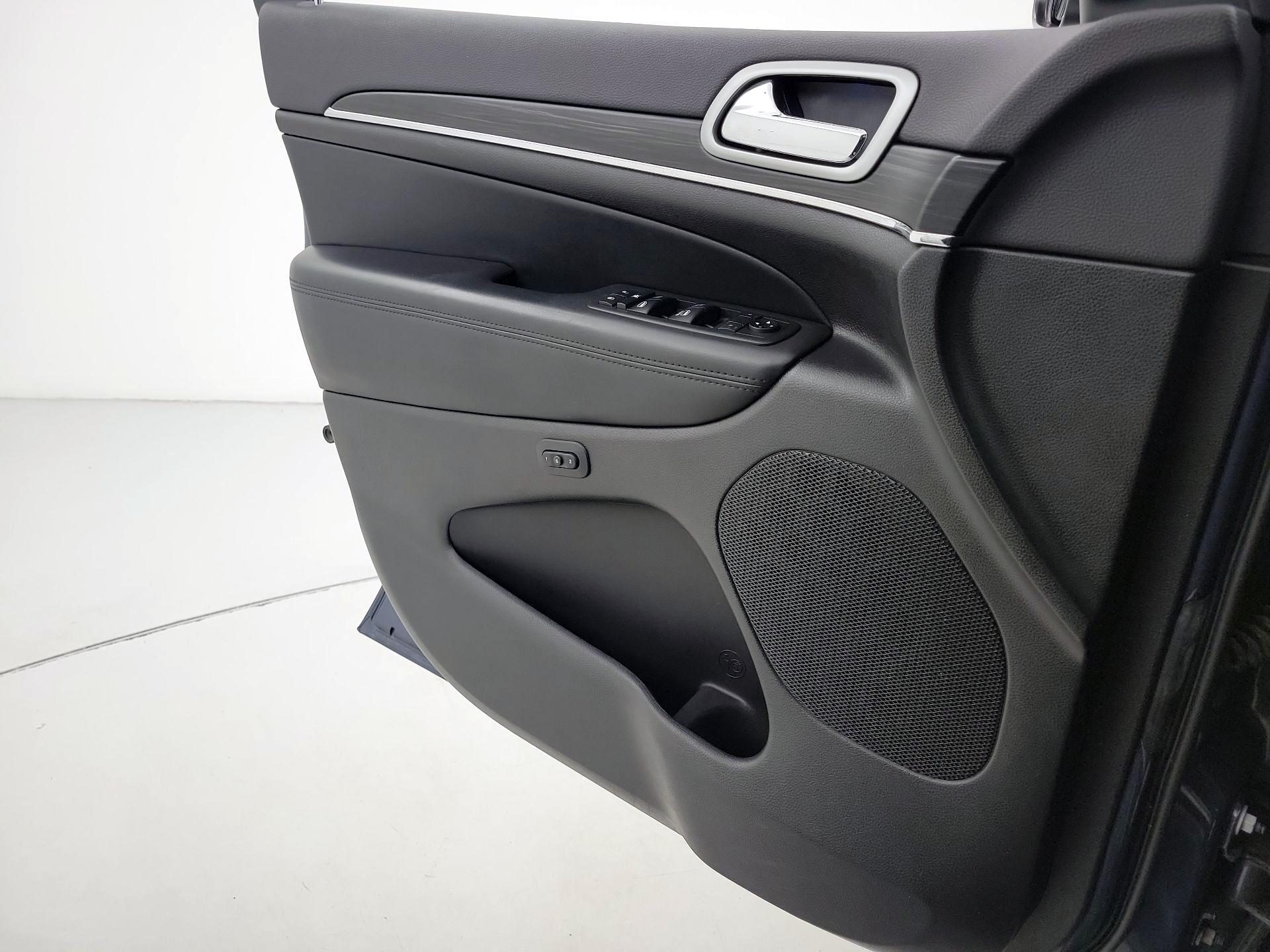 Thumbnail: 2019 Jeep Grand Cherokee - 12