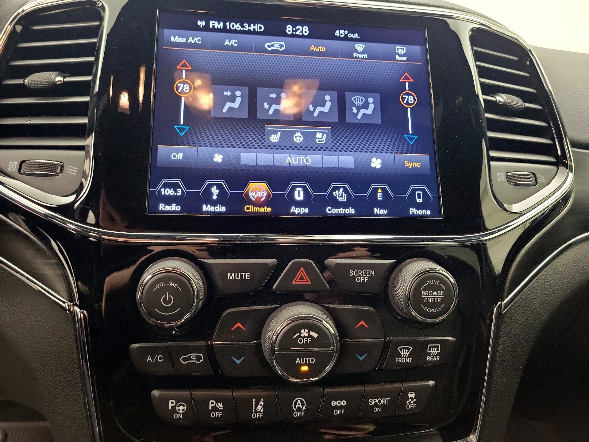 Thumbnail: 2019 Jeep Grand Cherokee - 17