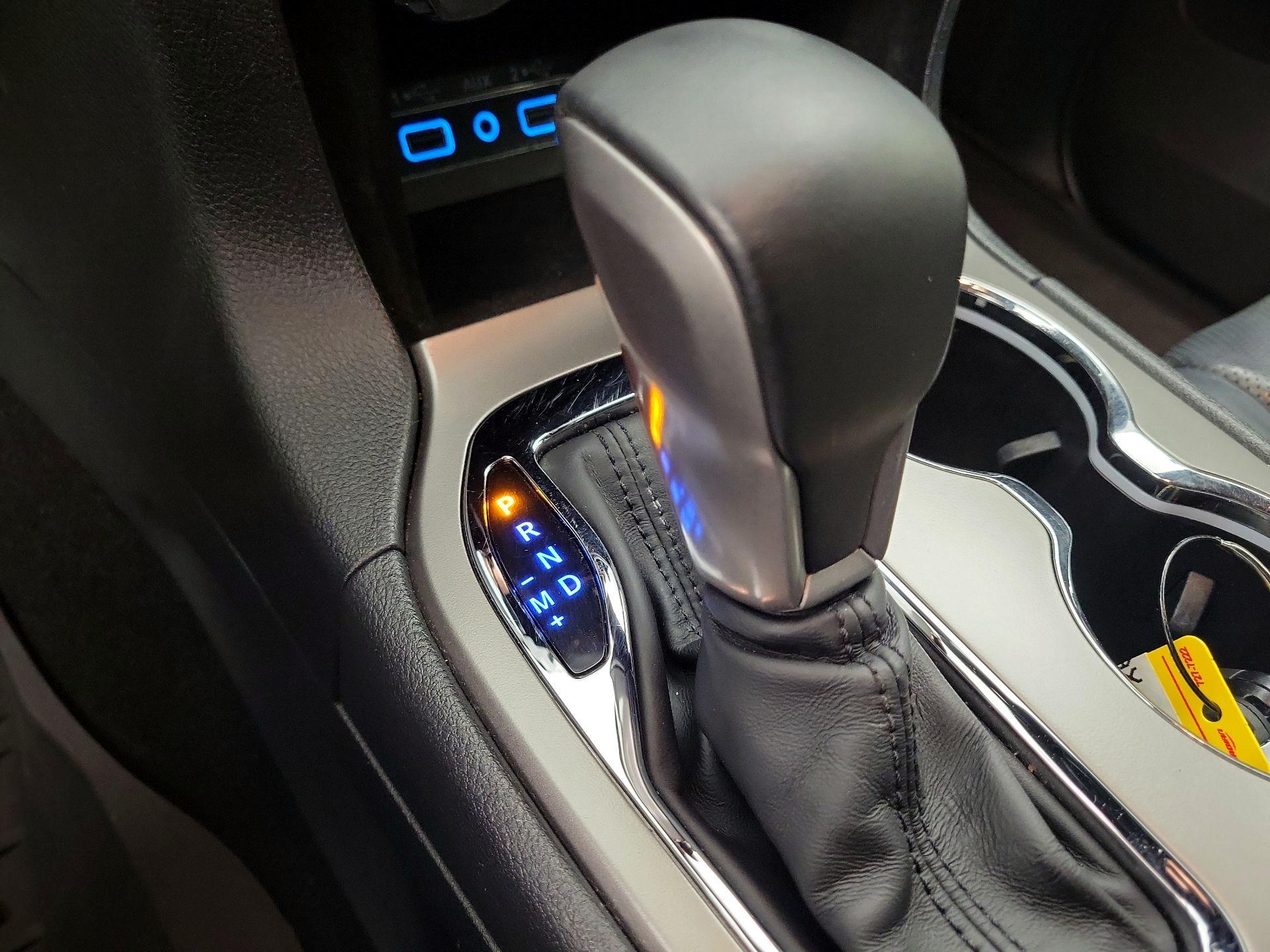 Thumbnail: 2019 Jeep Grand Cherokee - 18