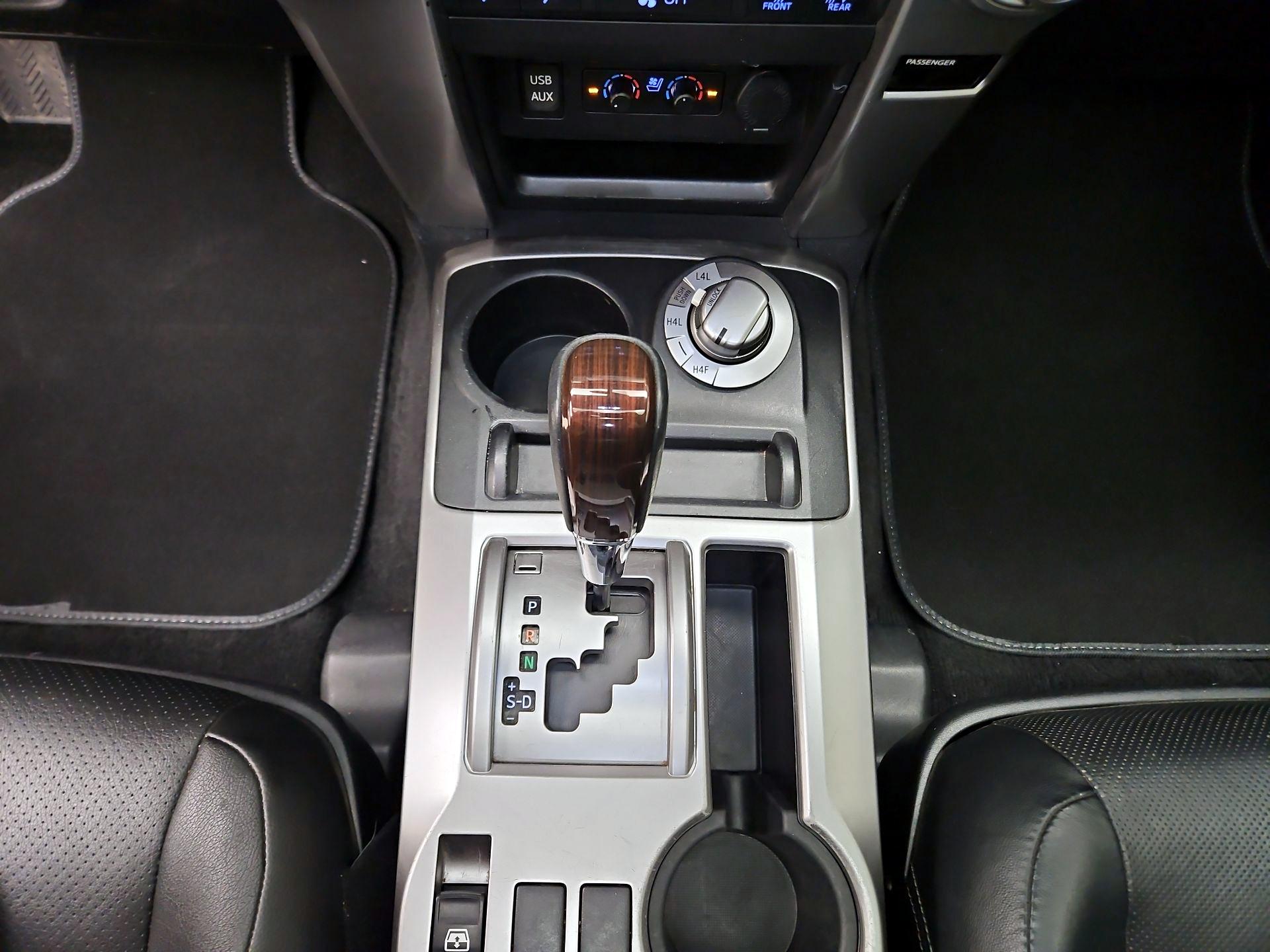 Thumbnail: 2016 Toyota 4Runner - 18