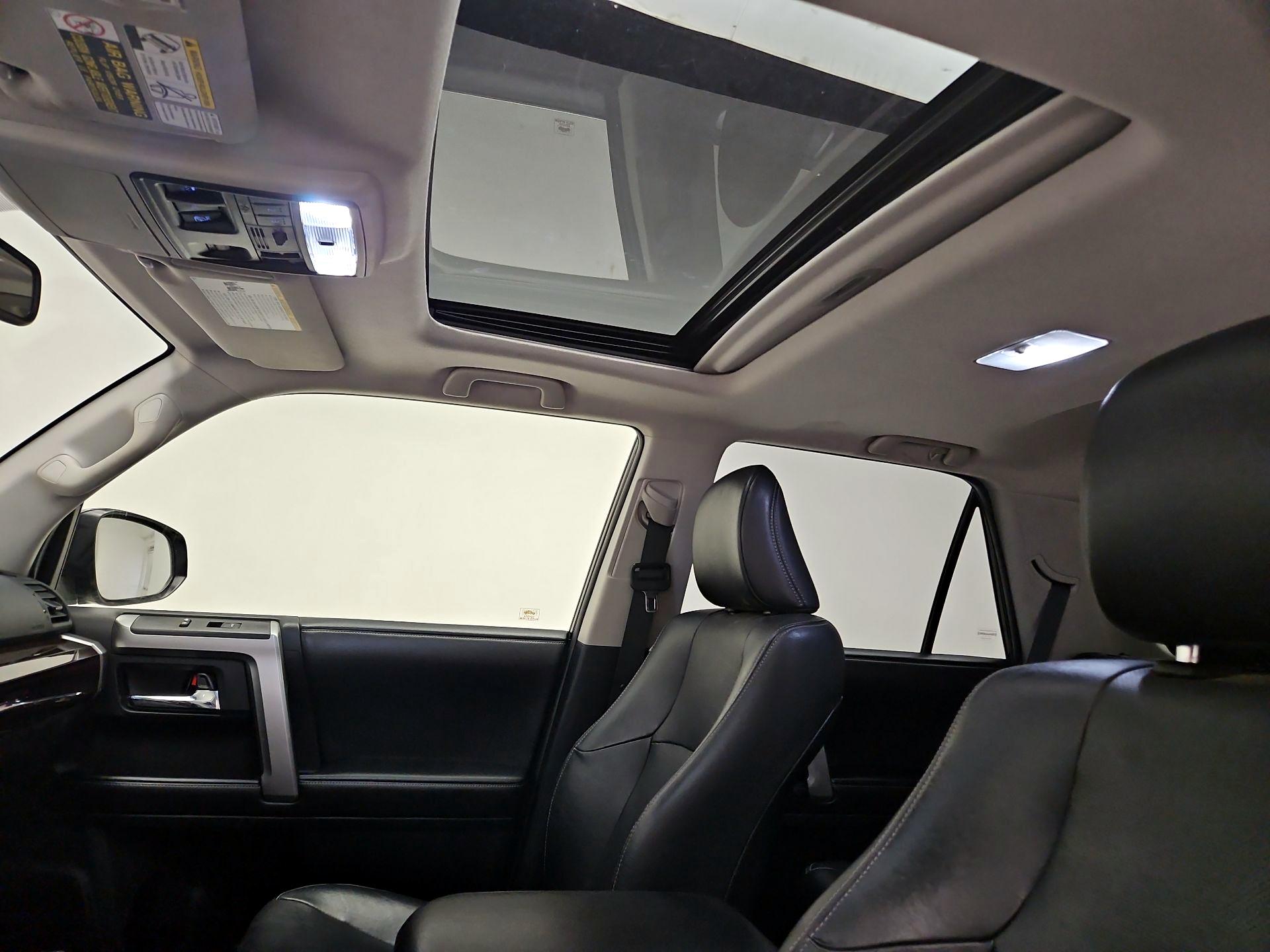 Thumbnail: 2016 Toyota 4Runner - 20