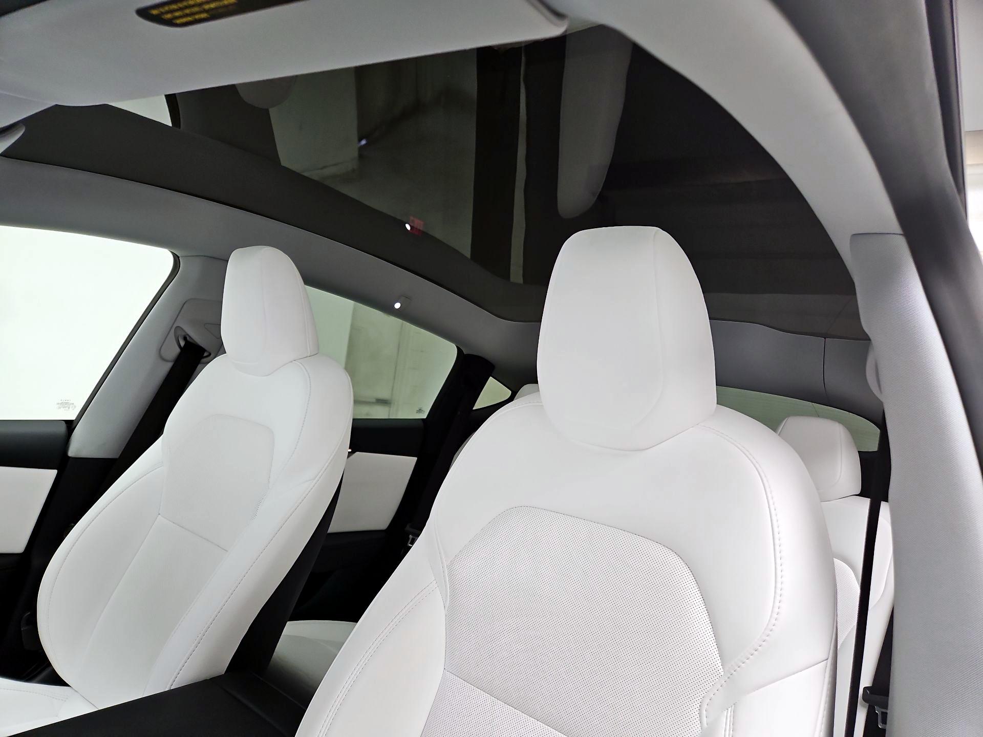 Thumbnail: 2026 Tesla Model Y - 19